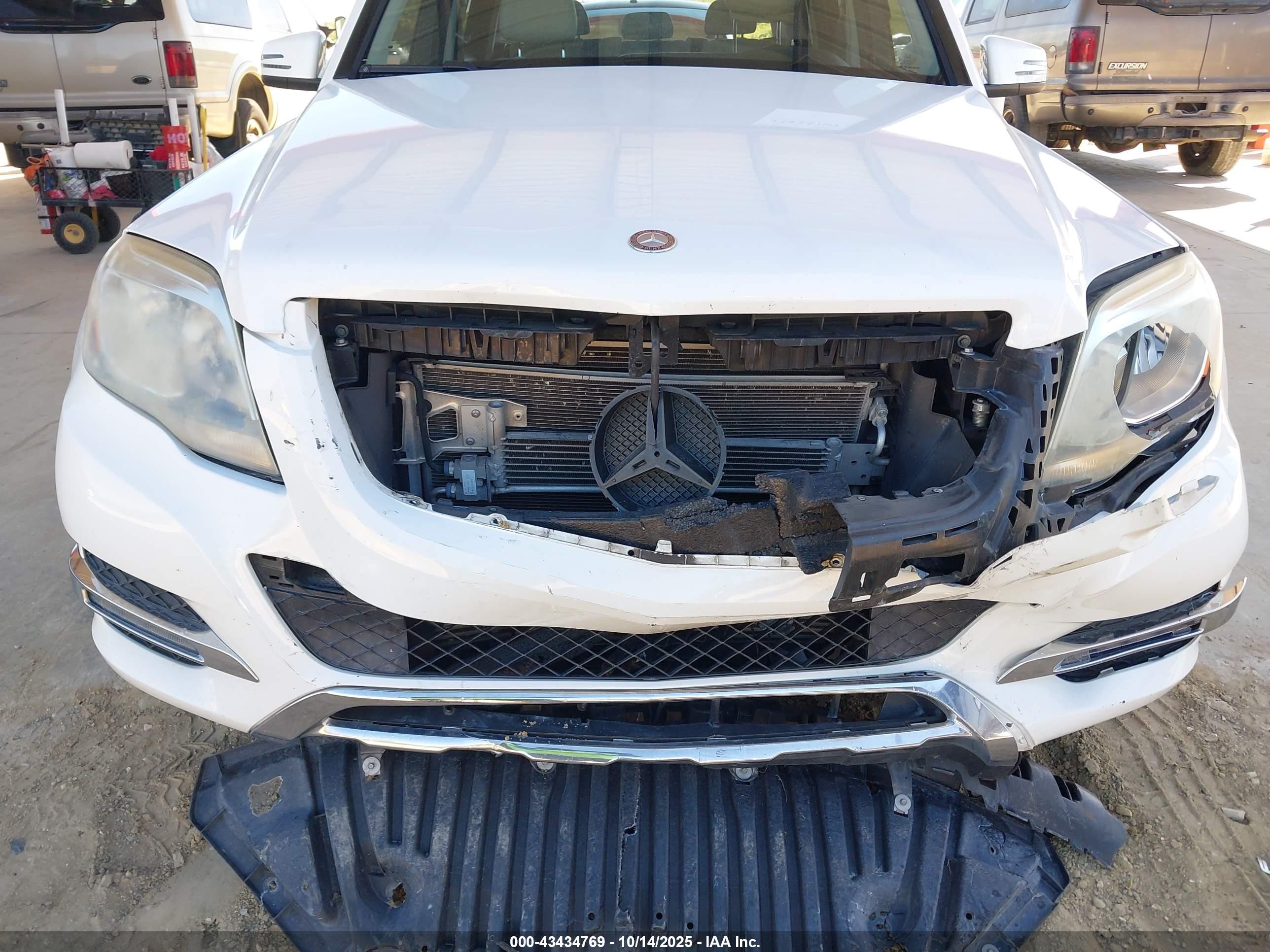 2015 Mercedes-benz Glk 250 Bluetec 4matic White vin: WDCGG0EB1FG423152