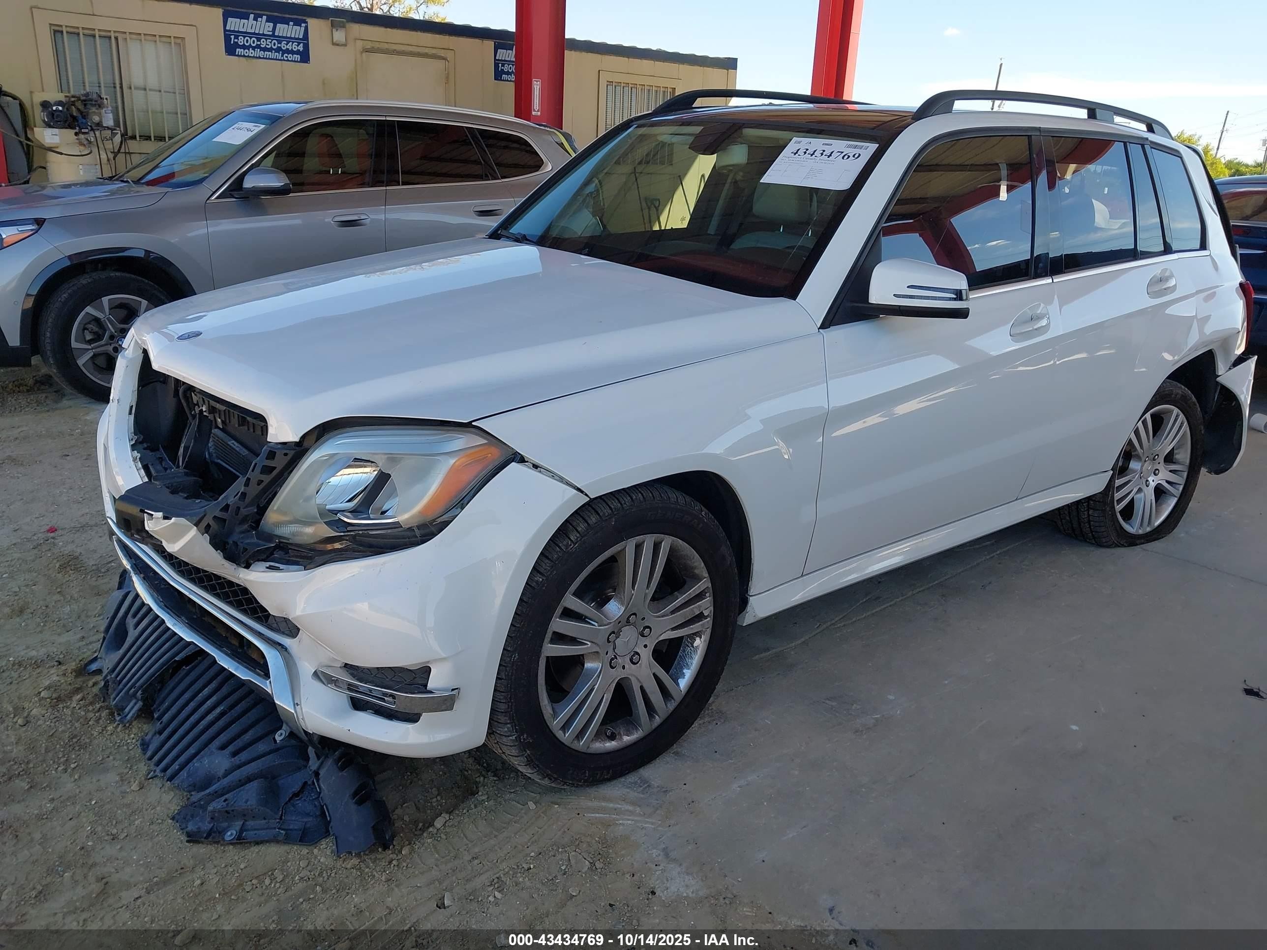 2015 Mercedes-benz Glk 250 Bluetec 4matic White vin: WDCGG0EB1FG423152