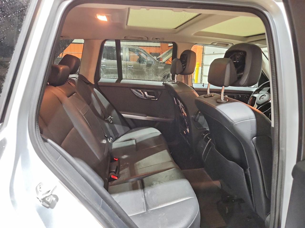 2014 Mercedes-benz Glk 250 Bluetec Silver vin: WDCGG0EB2EG205641