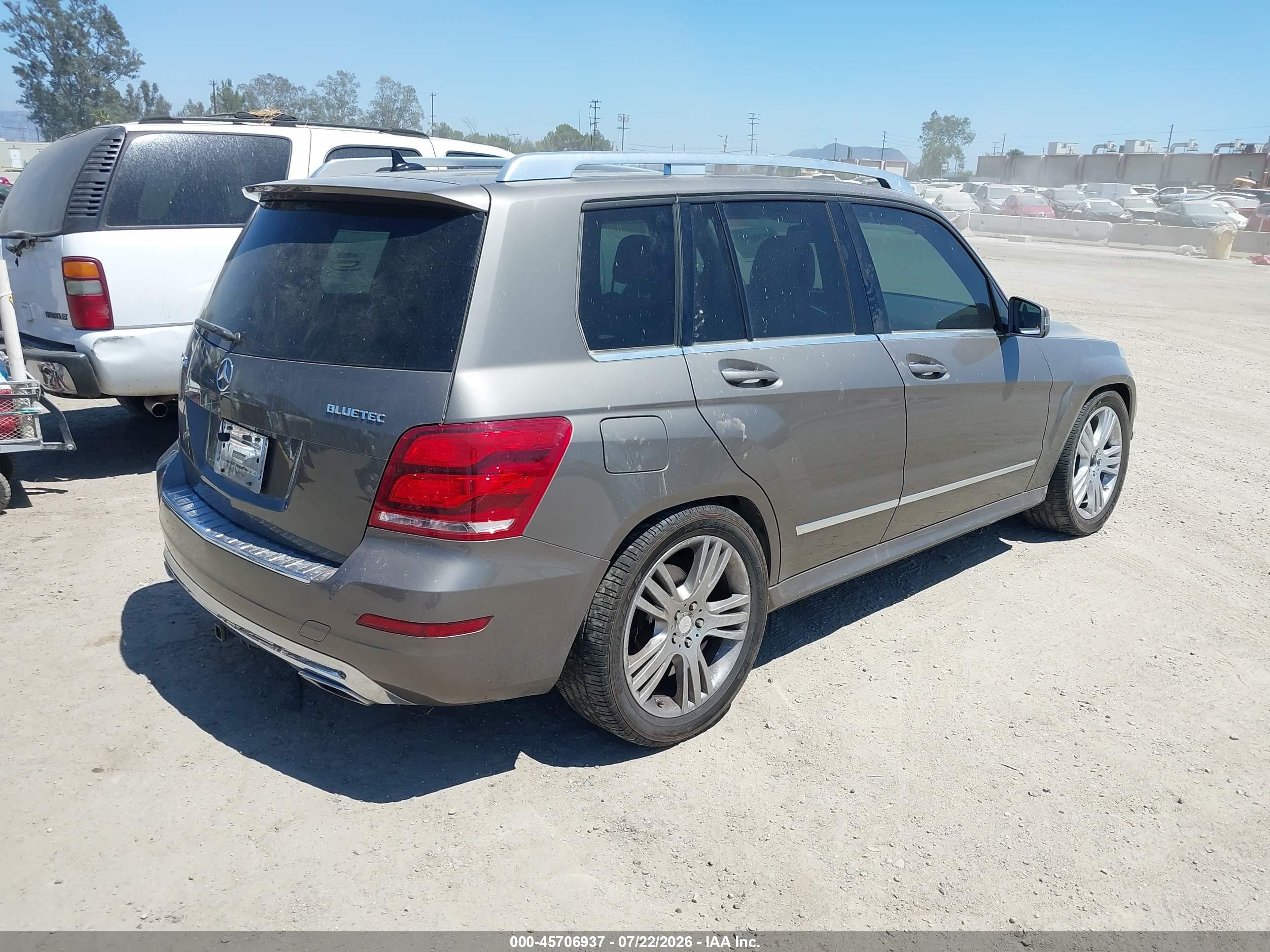 2015 Mercedes-benz Glk 250 Bluetec 4matic Brown vin: WDCGG0EB2FG380652
