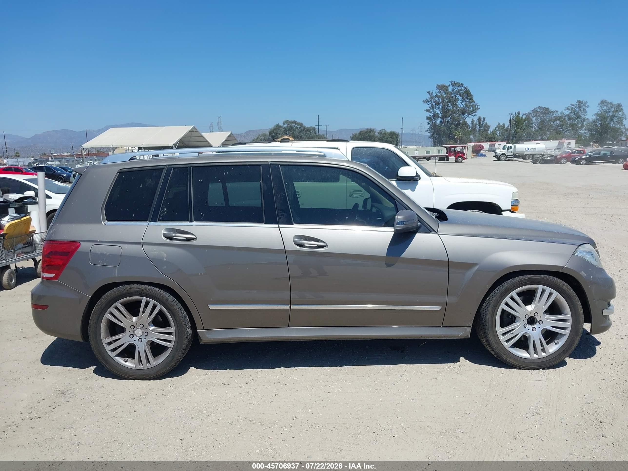 2015 Mercedes-benz Glk 250 Bluetec 4matic Brown vin: WDCGG0EB2FG380652