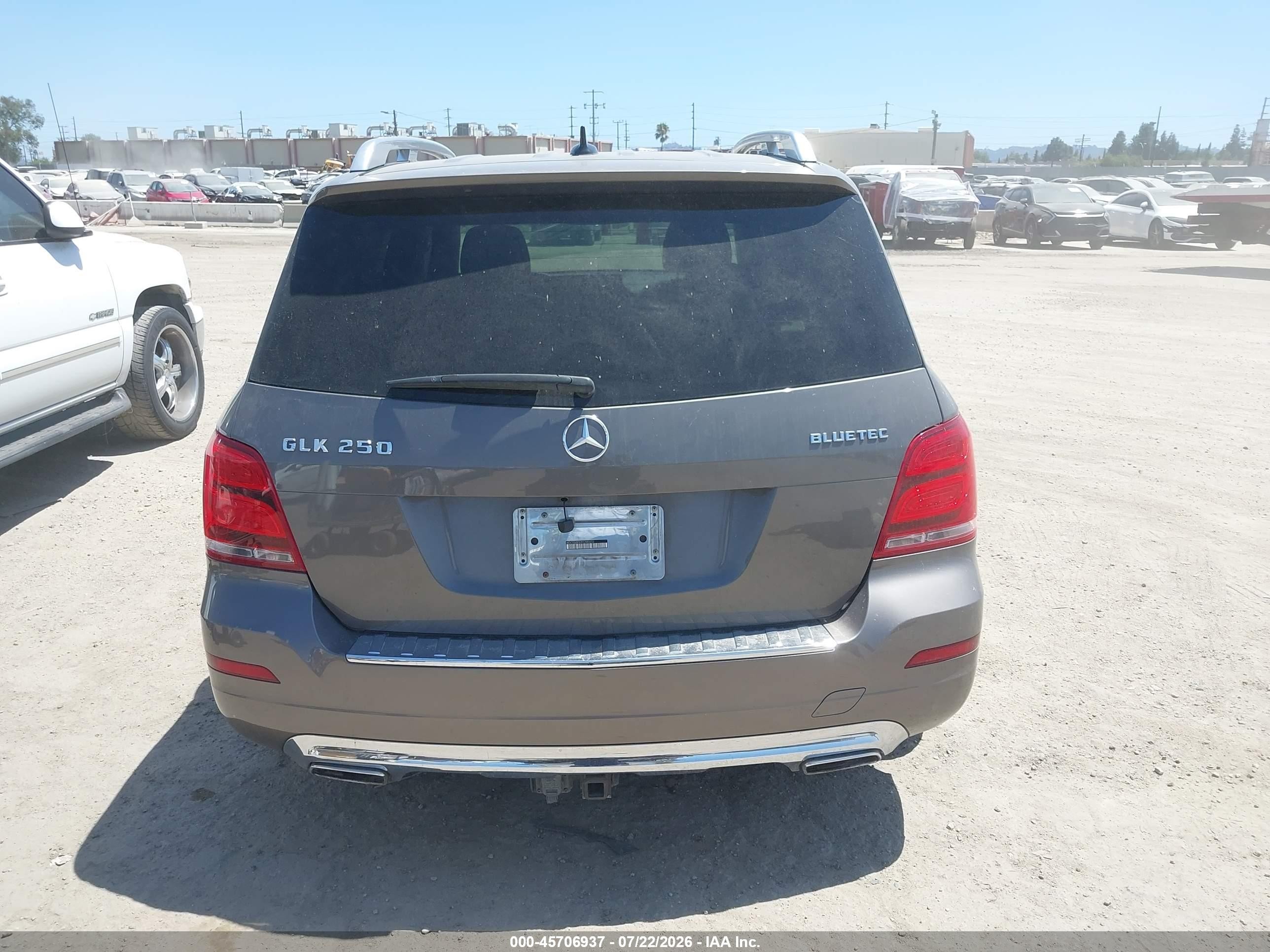 2015 Mercedes-benz Glk 250 Bluetec 4matic Brown vin: WDCGG0EB2FG380652