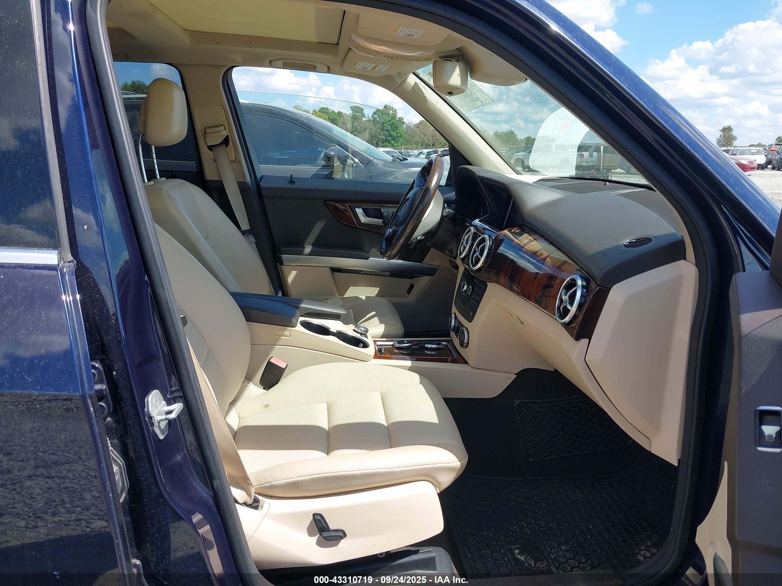 2015 Mercedes-benz Glk 250 Bluetec 4matic Dark Blue vin: WDCGG0EB2FG399847