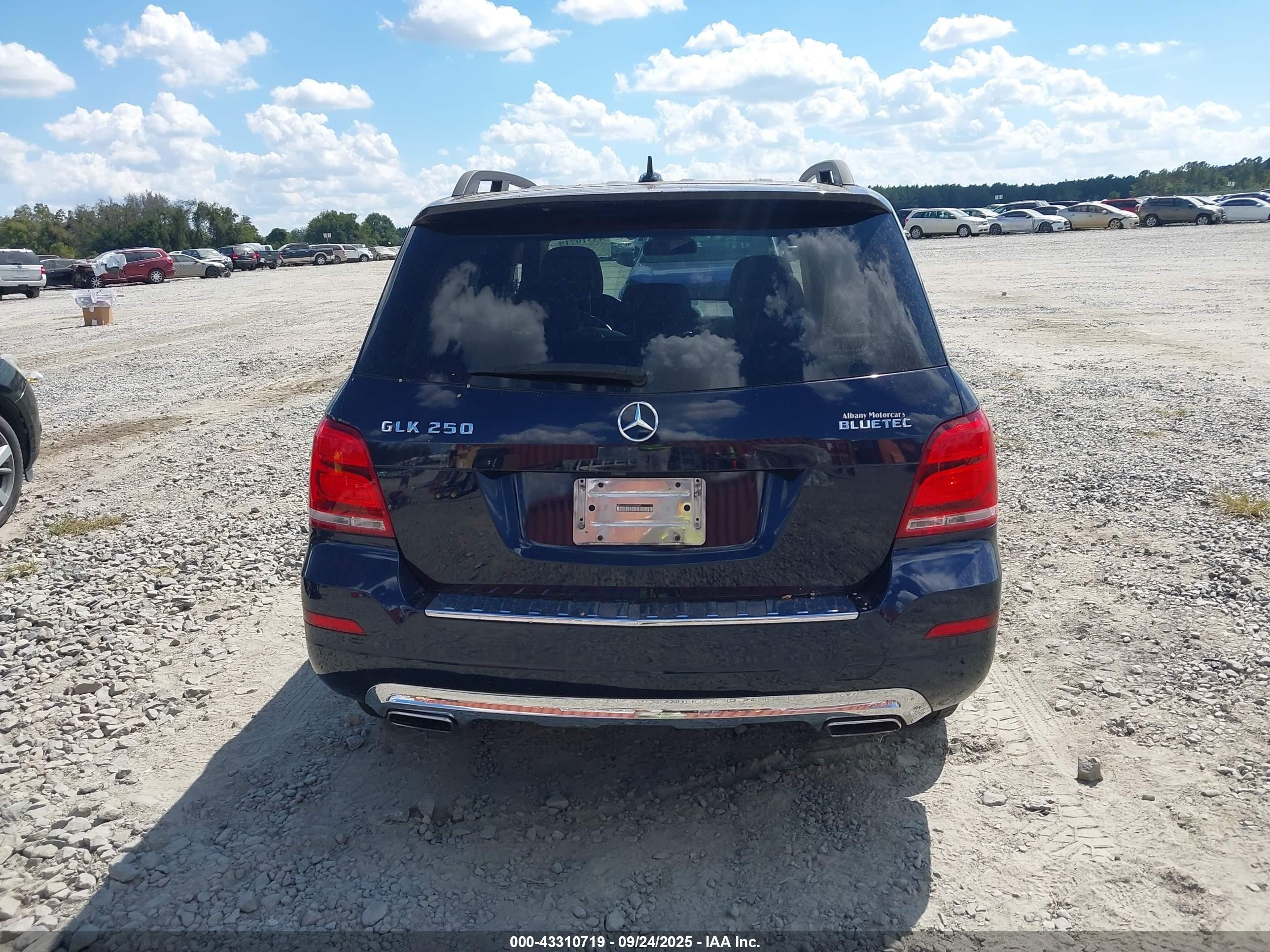 2015 Mercedes-benz Glk 250 Bluetec 4matic Dark Blue vin: WDCGG0EB2FG399847
