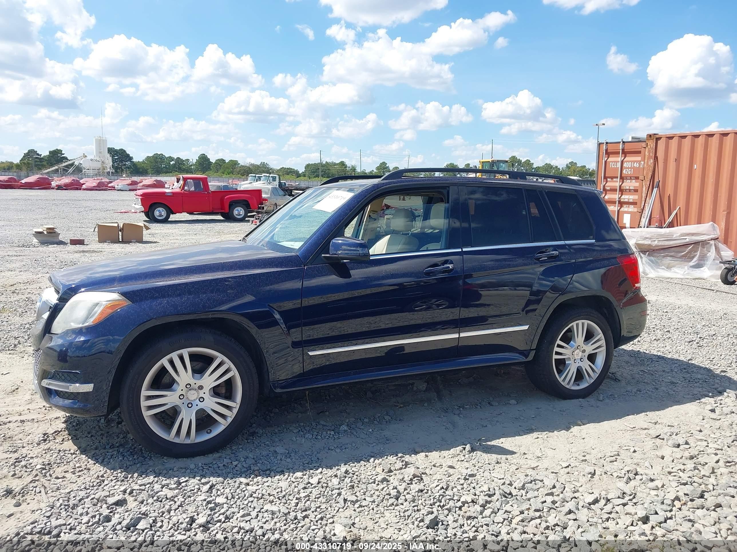 2015 Mercedes-benz Glk 250 Bluetec 4matic Dark Blue vin: WDCGG0EB2FG399847