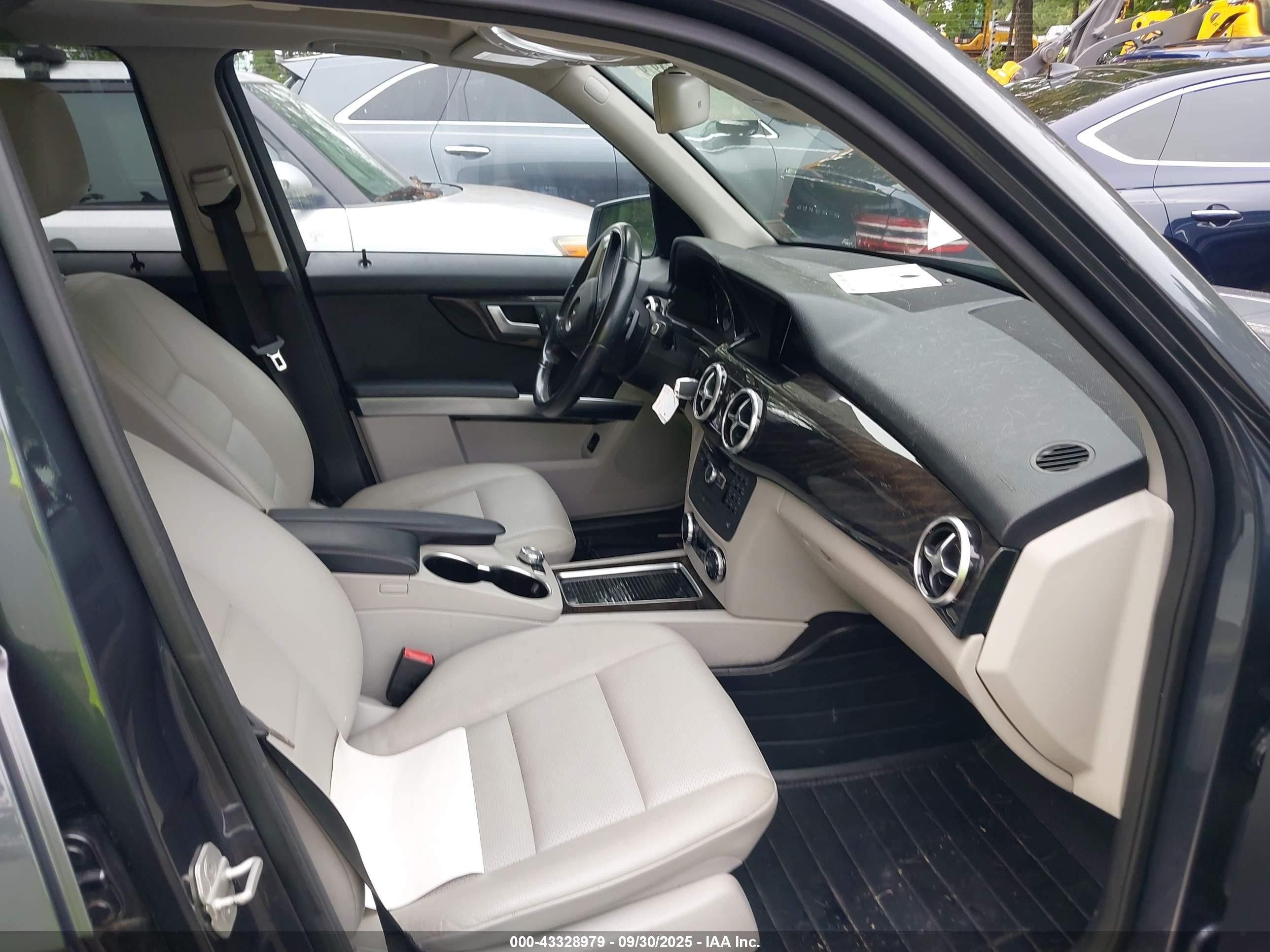 2015 Mercedes-benz Glk 250 Bluetec 4matic Gray vin: WDCGG0EB3FG398691