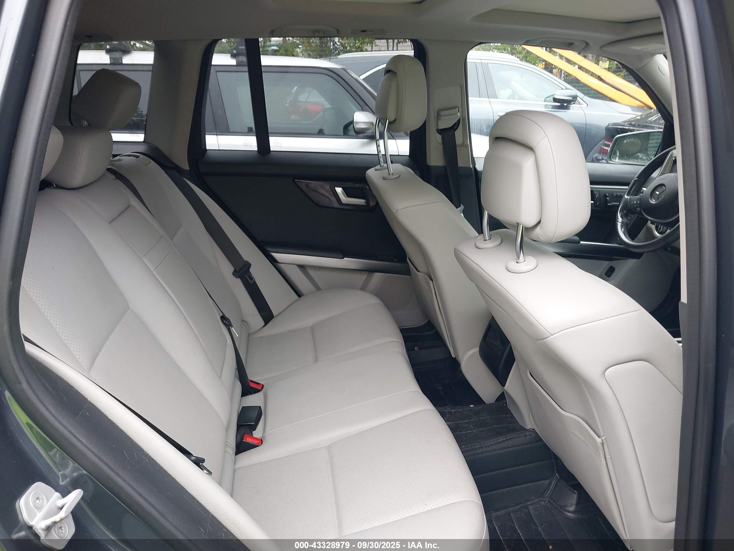 2015 Mercedes-benz Glk 250 Bluetec 4matic Gray vin: WDCGG0EB3FG398691