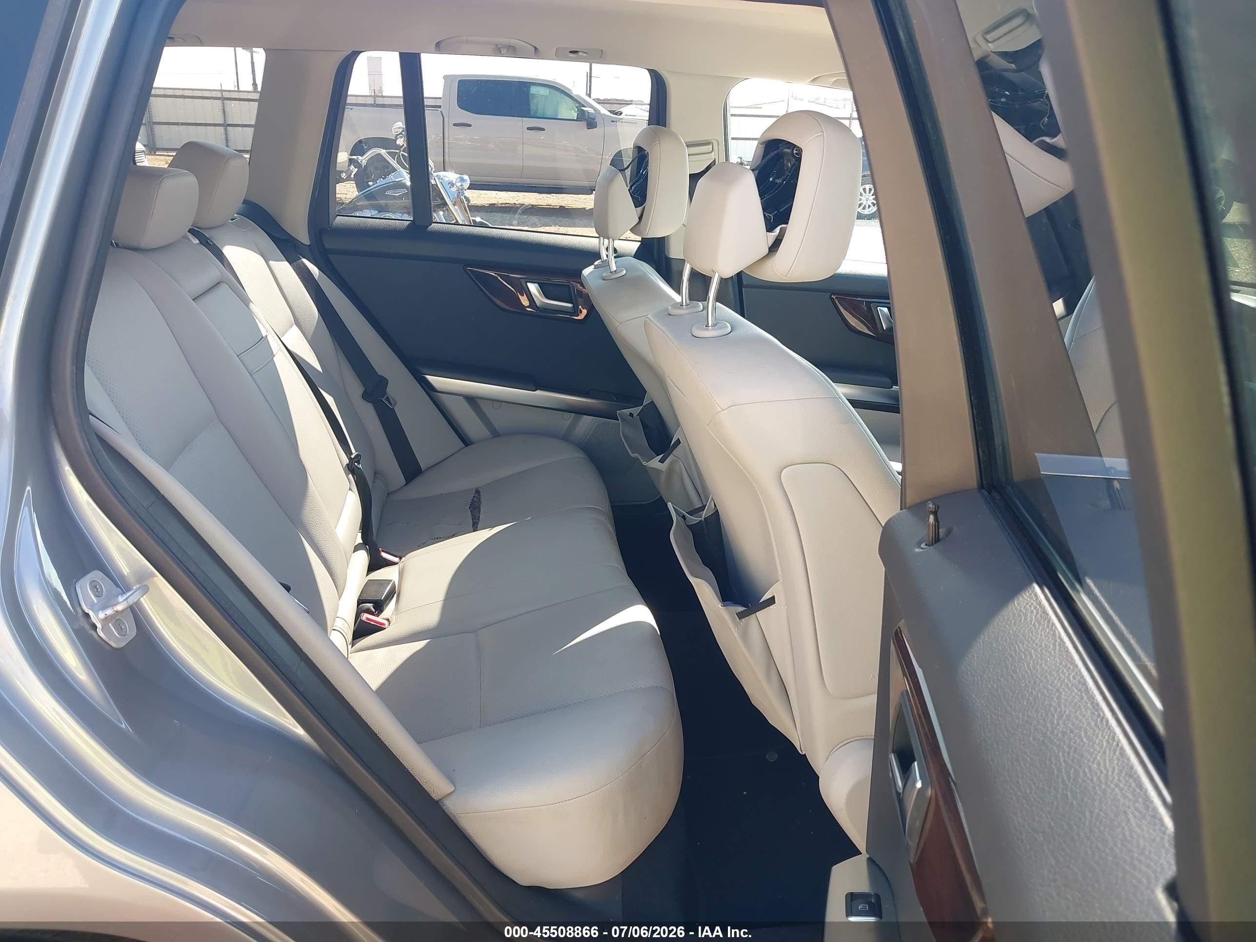 2013 Mercedes-benz Glk 250 Bluetec 4matic Silver vin: WDCGG0EB5DG140914