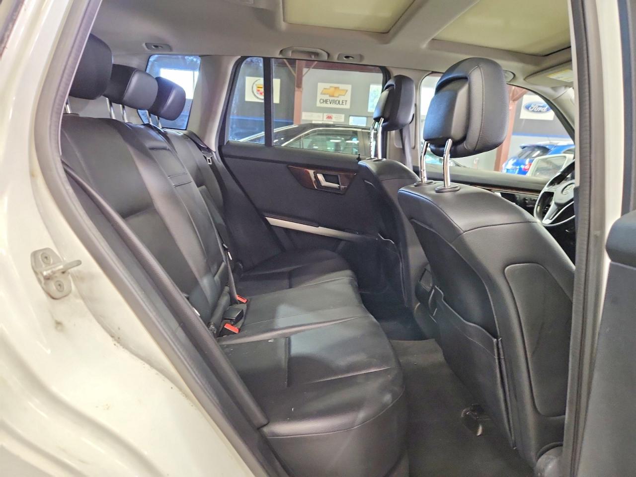 2014 Mercedes-benz Glk 250 Bluetec White vin: WDCGG0EB7EG202914