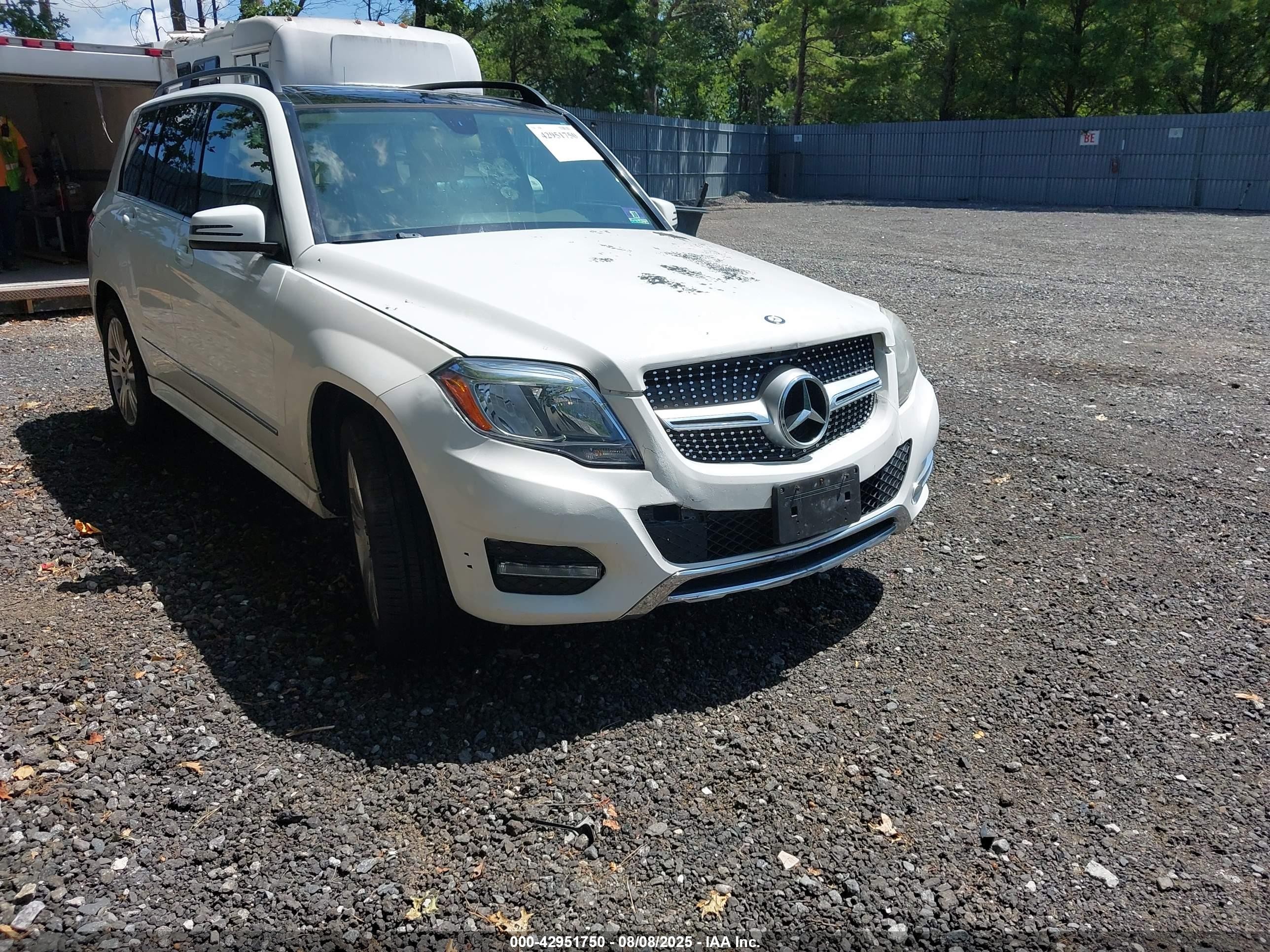 2015 Mercedes-benz Glk 250 Bluetec 4matic White vin: WDCGG0EB8FG339748
