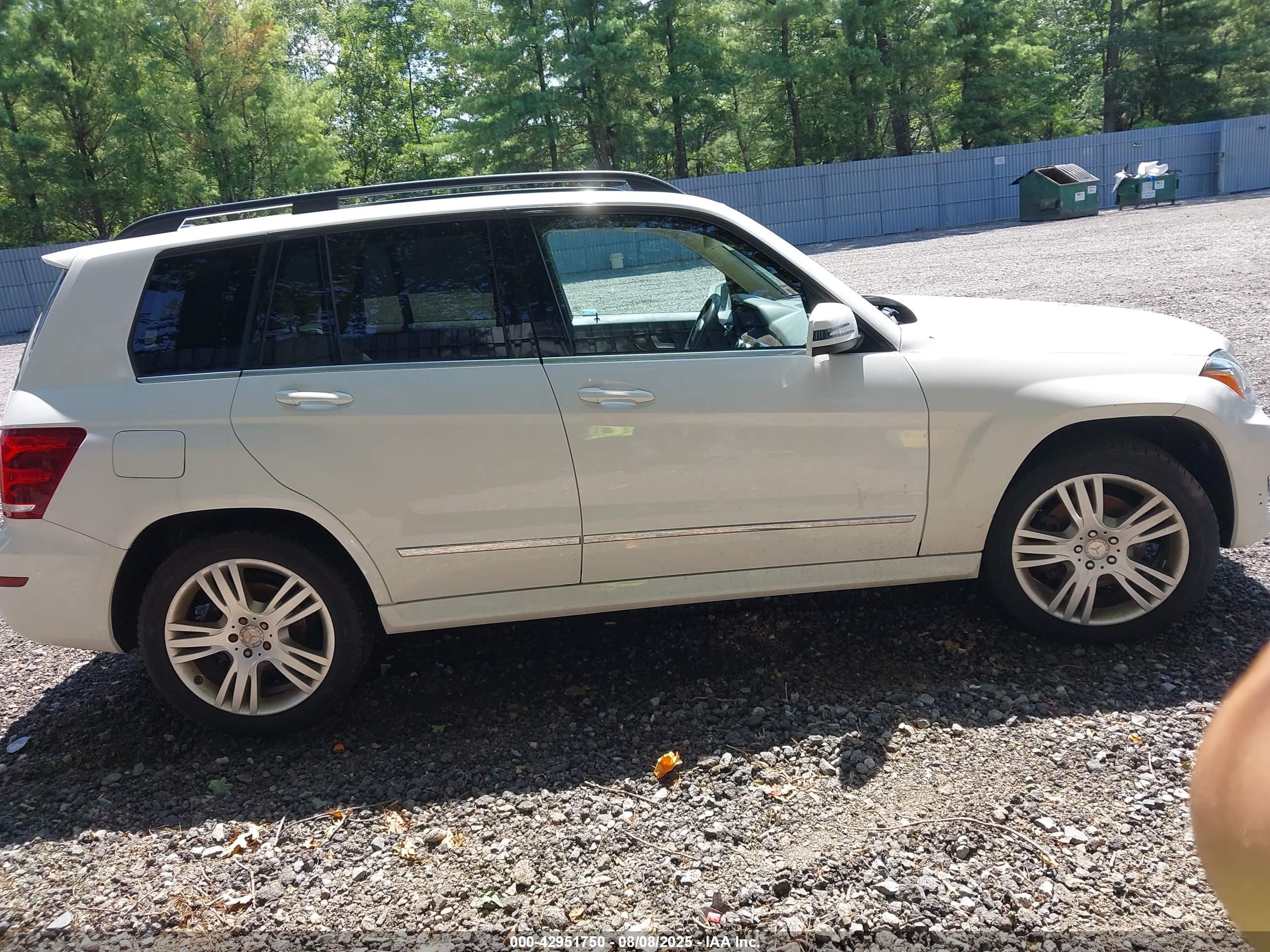 2015 Mercedes-benz Glk 250 Bluetec 4matic White vin: WDCGG0EB8FG339748