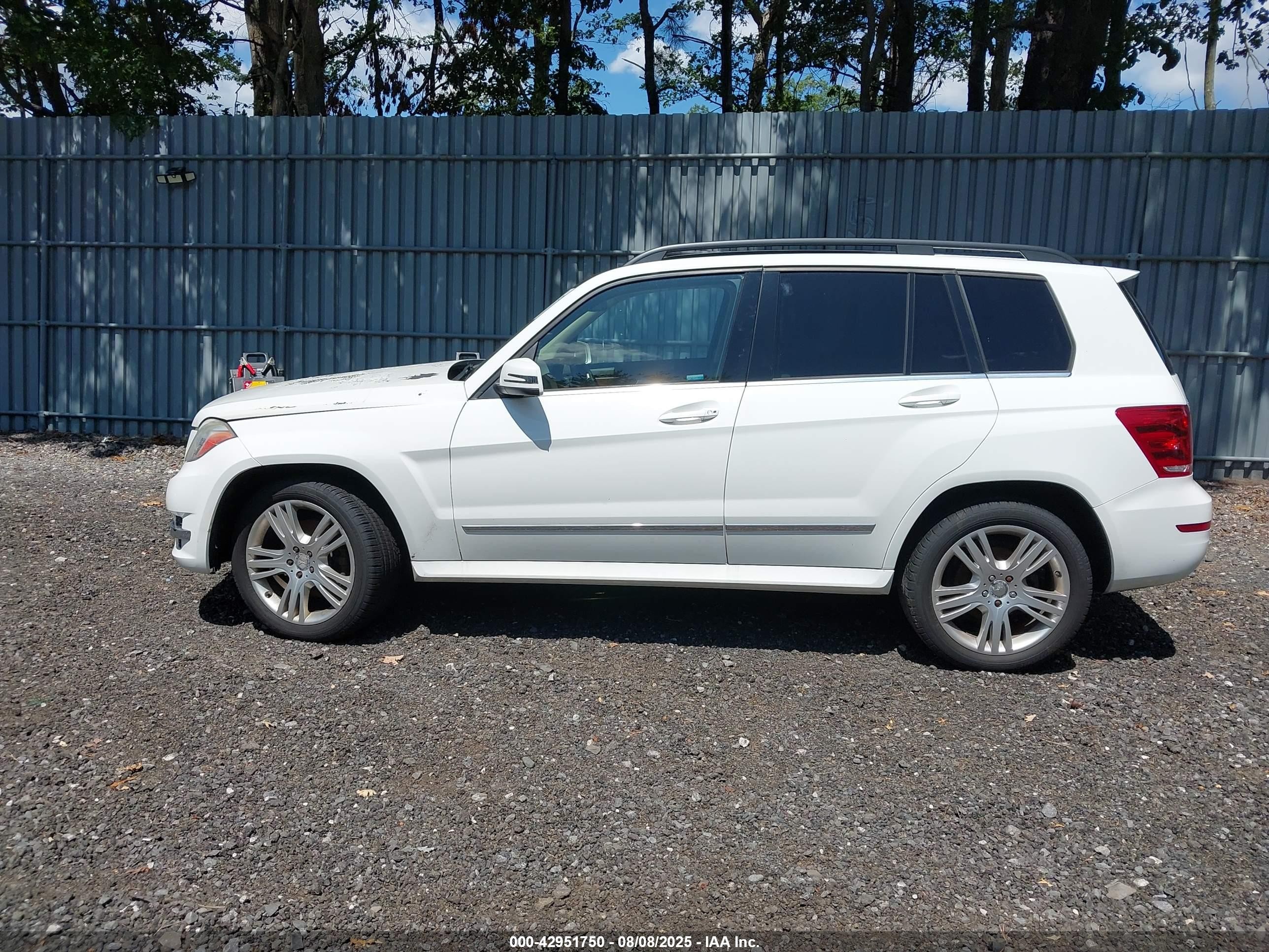 2015 Mercedes-benz Glk 250 Bluetec 4matic White vin: WDCGG0EB8FG339748