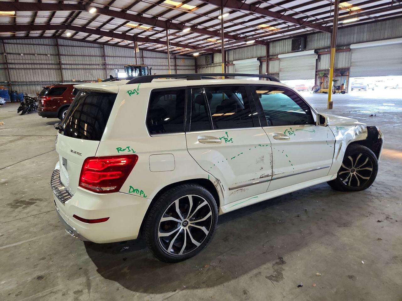 2015 Mercedes-benz Glk 250 Bluetec White vin: WDCGG0EB8FG380638