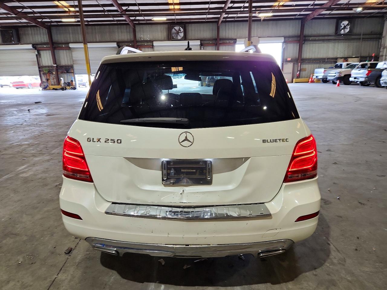 2015 Mercedes-benz Glk 250 Bluetec White vin: WDCGG0EB8FG380638
