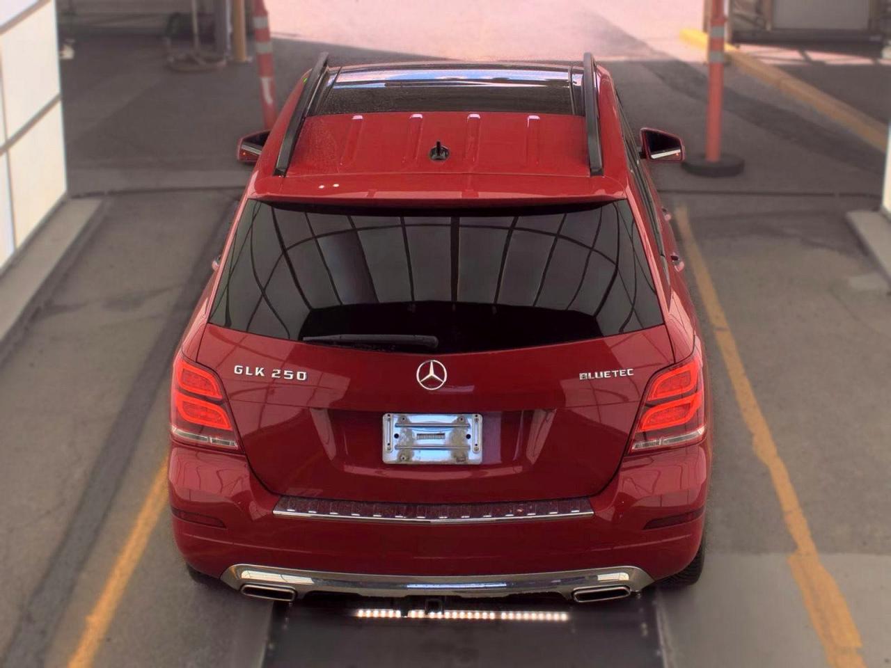 2015 Mercedes-benz Glk 250 Bluetec Красный vin: WDCGG0EB8FG389243