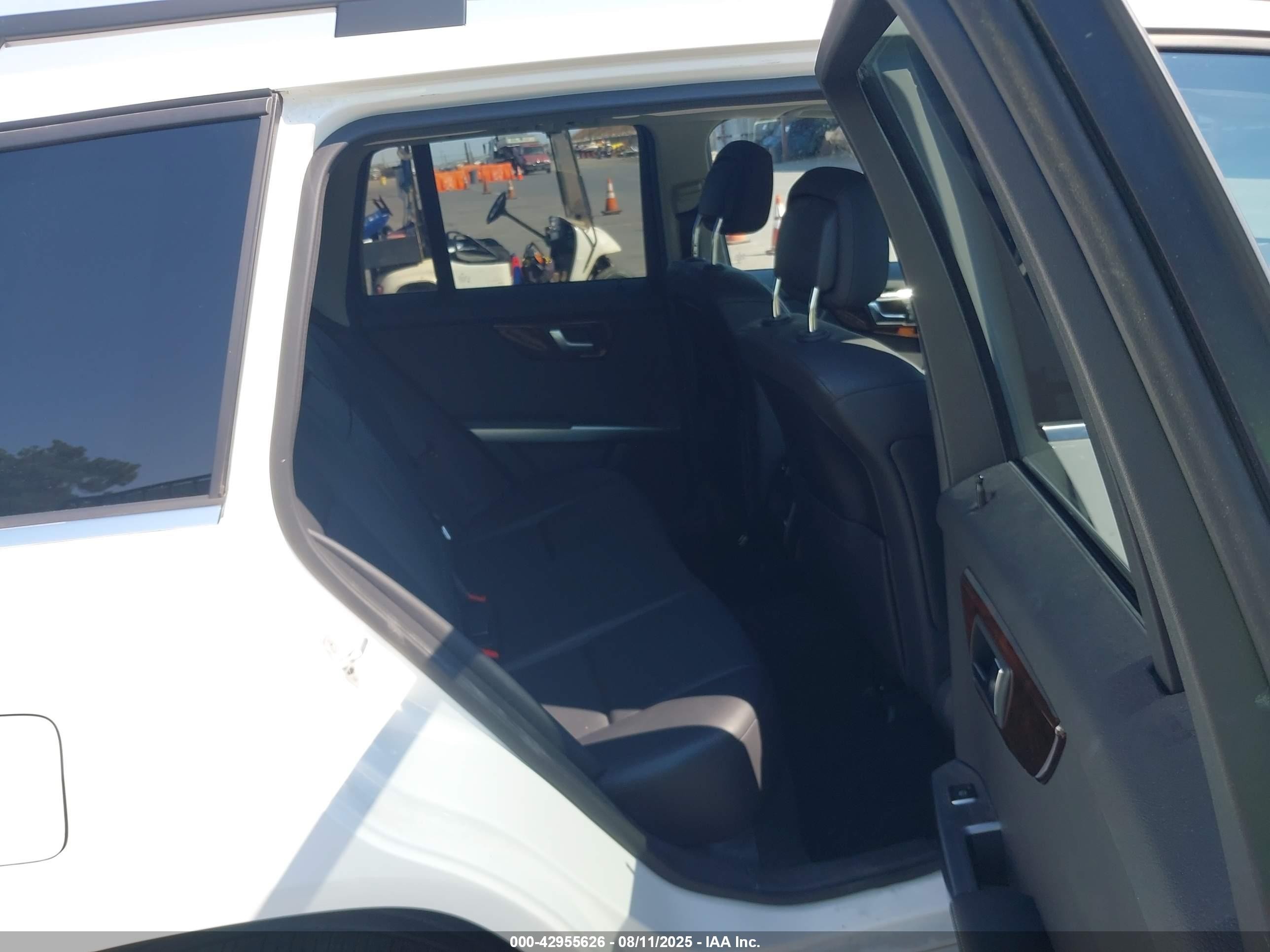 2015 Mercedes-benz Glk 250 Bluetec 4matic White vin: WDCGG0EB8FG435105