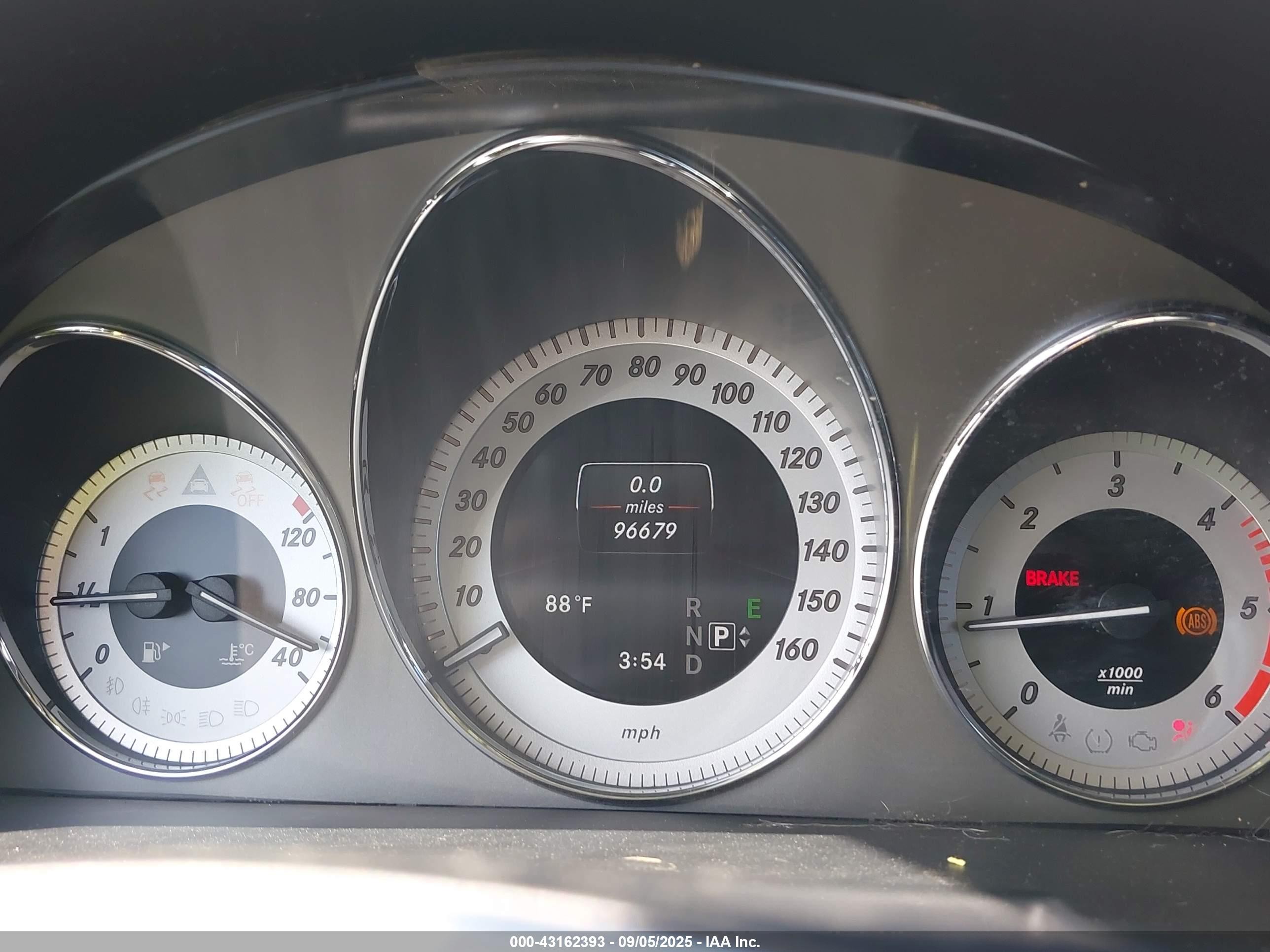 2015 Mercedes-benz Glk 250 Bluetec 4matic Белый vin: WDCGG0EBXFG413770