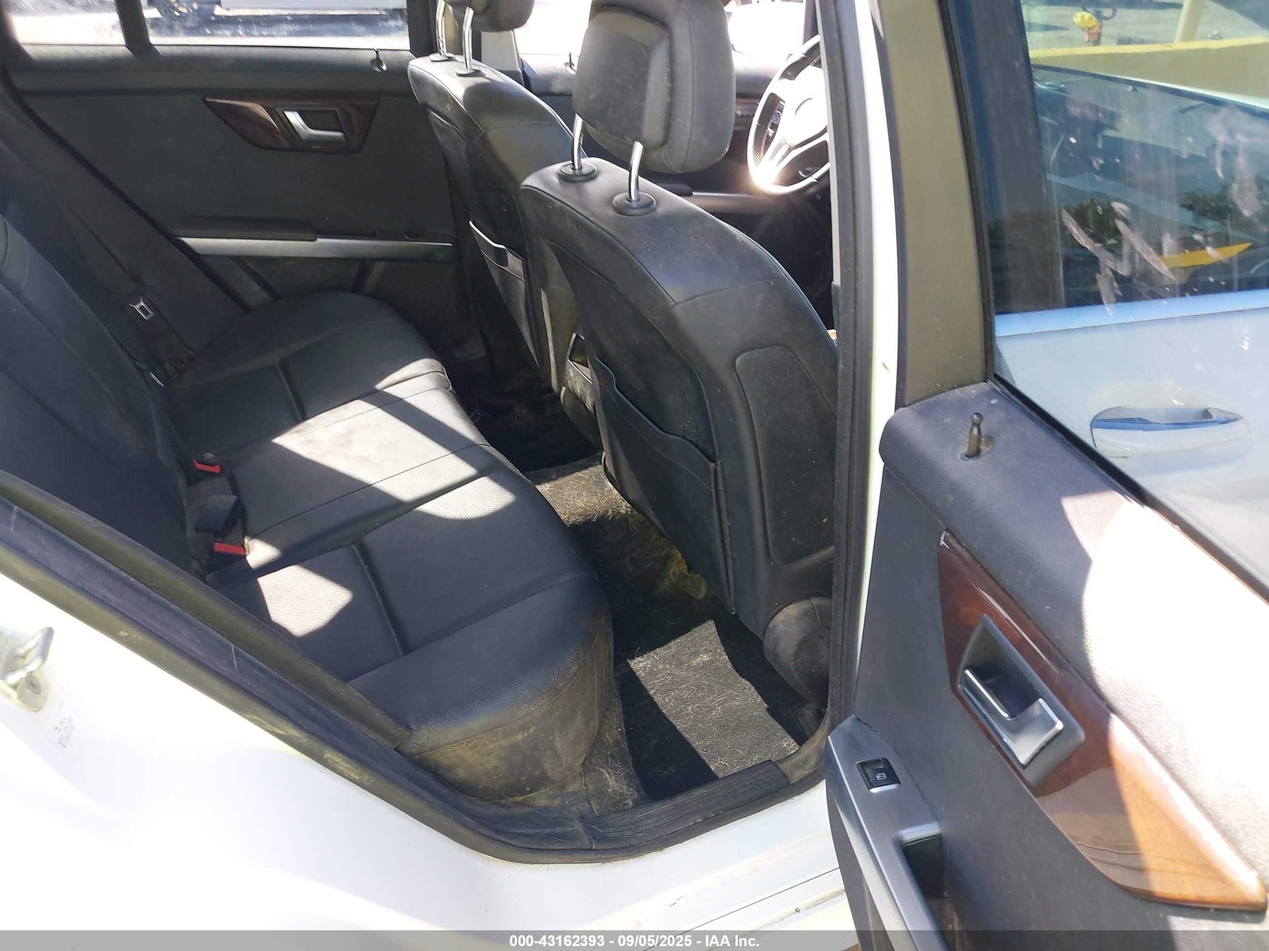 2015 Mercedes-benz Glk 250 Bluetec 4matic Белый vin: WDCGG0EBXFG413770