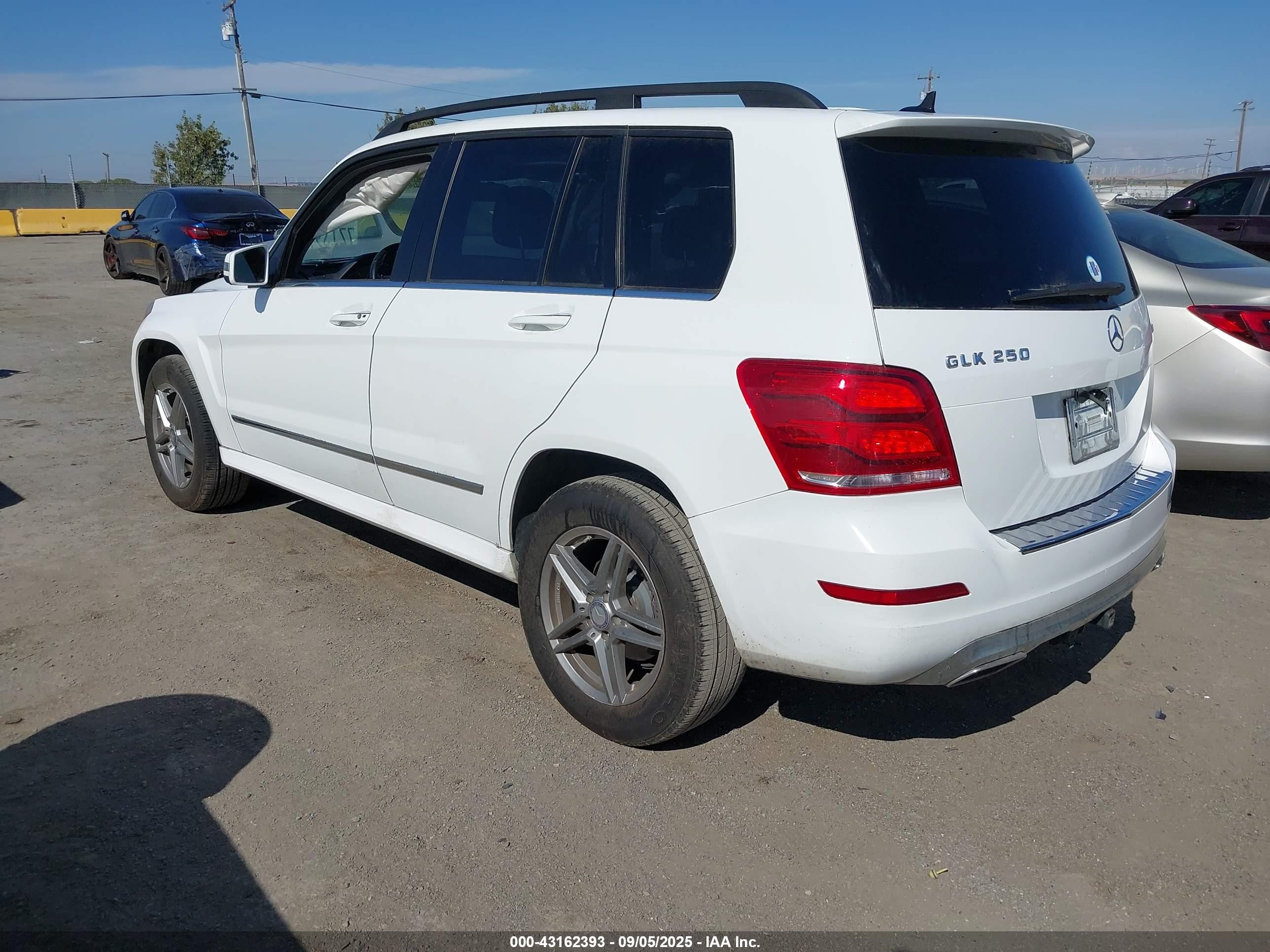 2015 Mercedes-benz Glk 250 Bluetec 4matic Белый vin: WDCGG0EBXFG413770