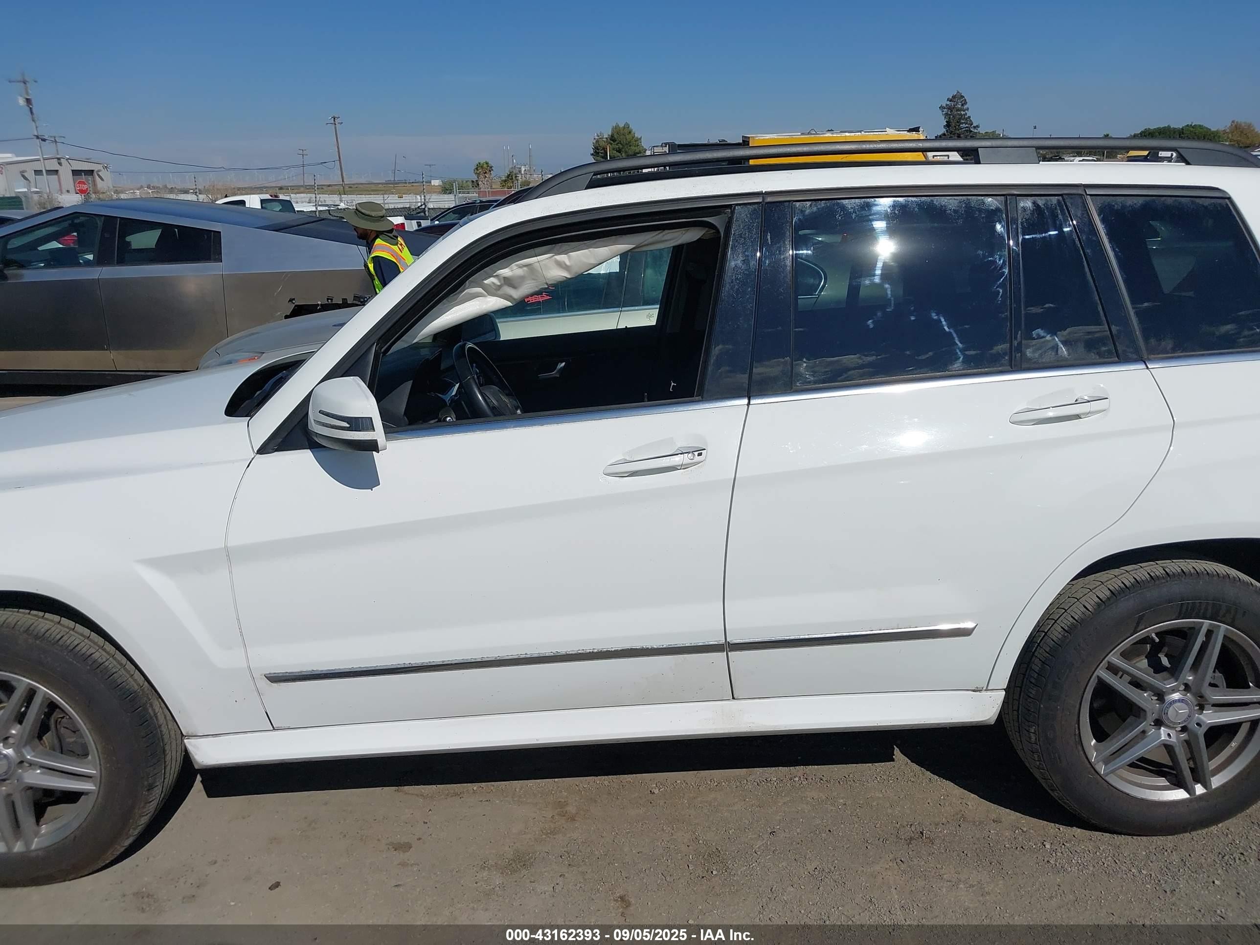 2015 Mercedes-benz Glk 250 Bluetec 4matic Белый vin: WDCGG0EBXFG413770