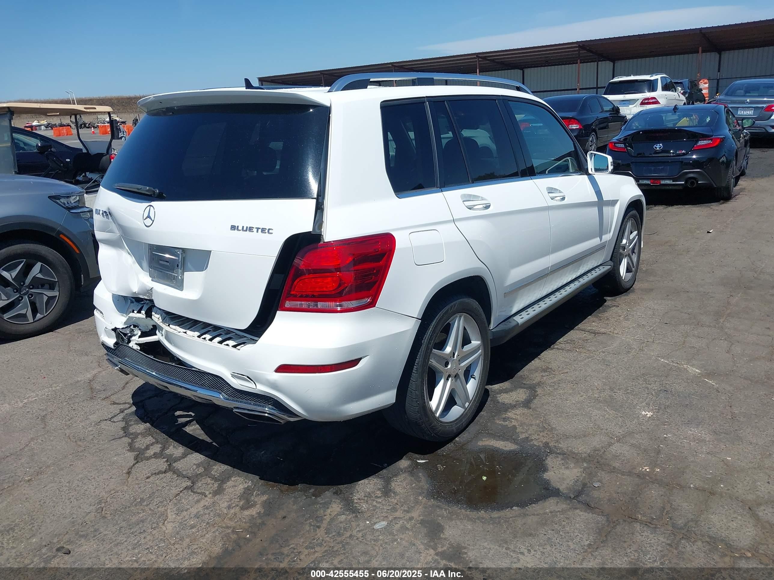 2015 Mercedes-benz Glk 250 Bluetec 4matic White vin: WDCGG0EBXFG422453