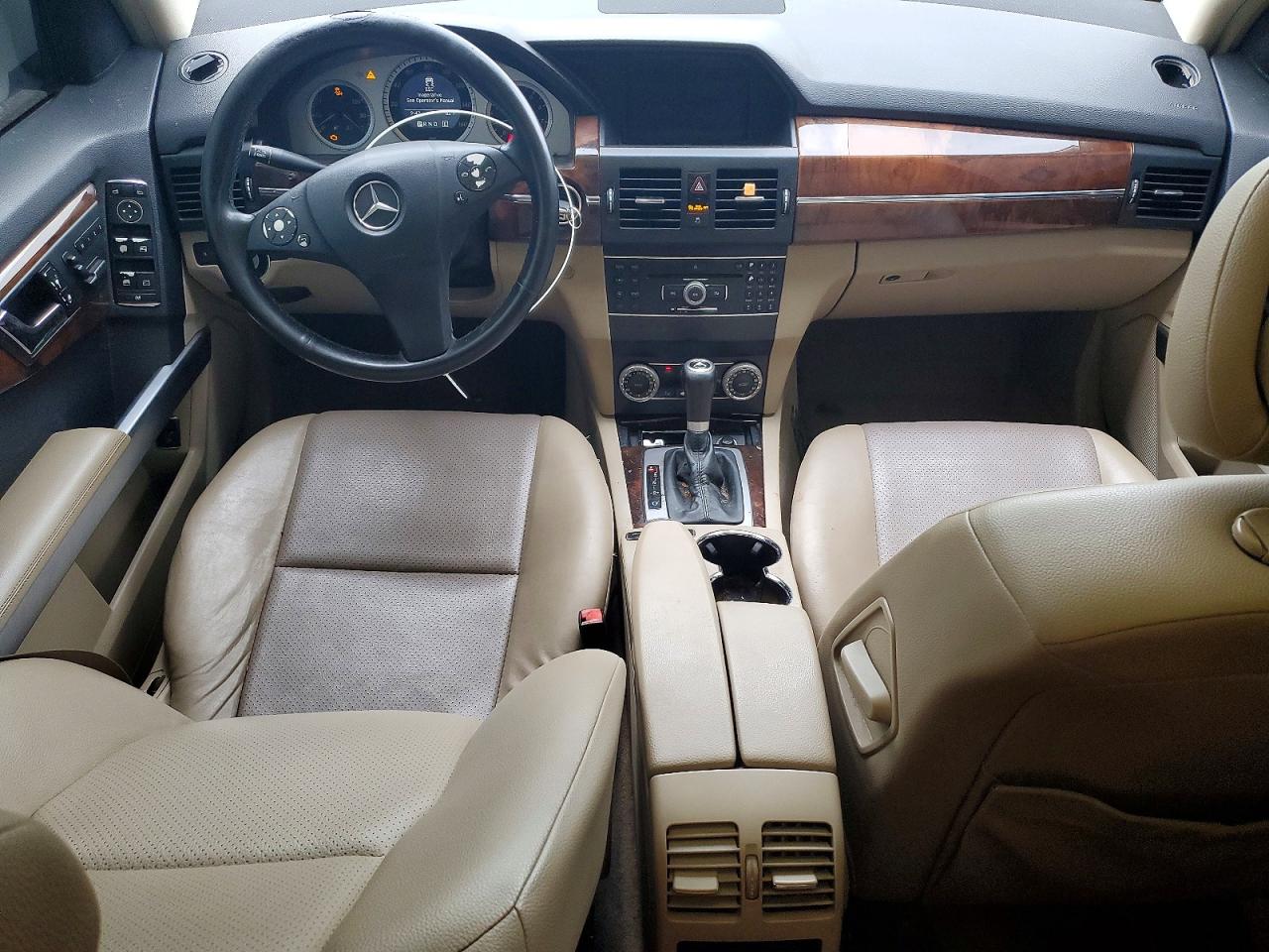 2011 Mercedes-benz Glk 350 White vin: WDCGG5GB0BF592136