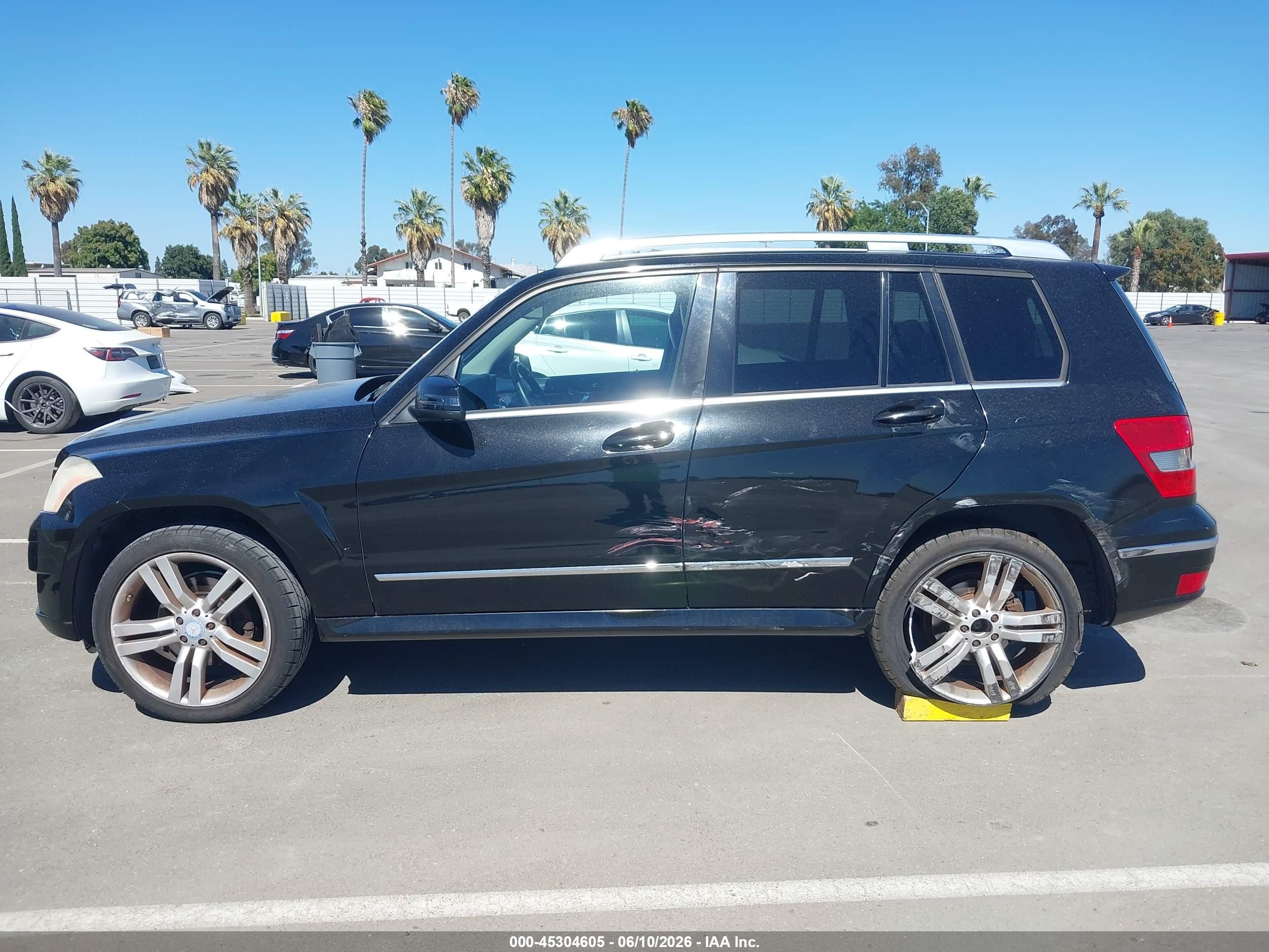 2012 Mercedes-benz Glk 350   Black vin: WDCGG5GB0CF815051