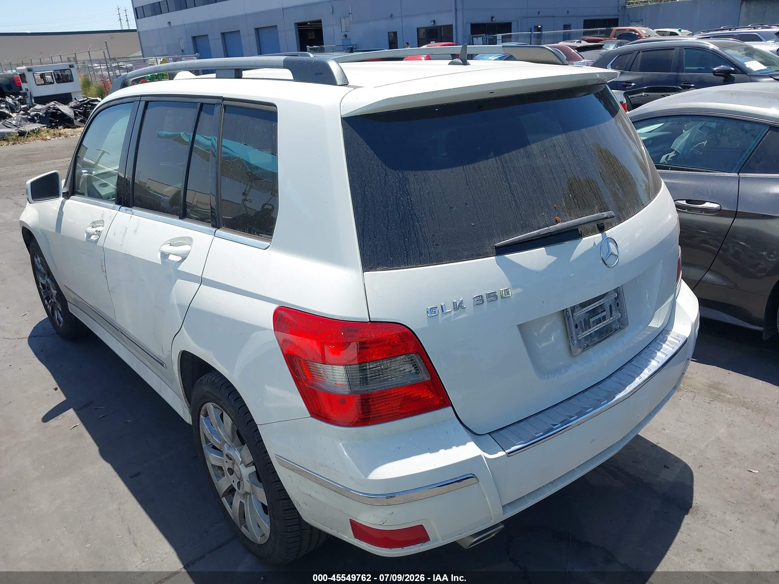 2012 Mercedes-benz Glk 350   White vin: WDCGG5GB1CF833414
