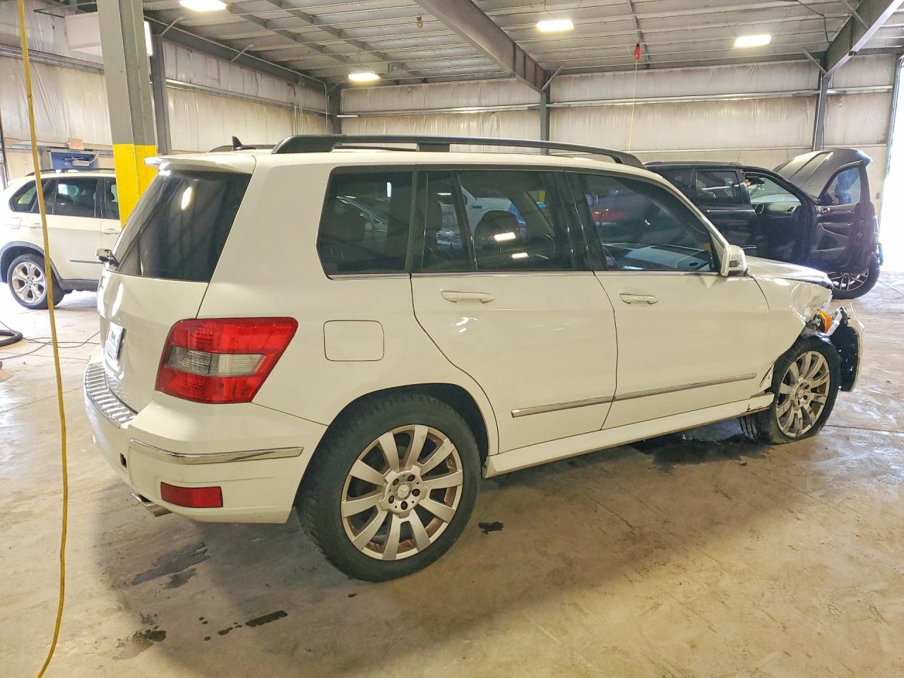 2012 Mercedes-benz Glk 350 White vin: WDCGG5GB1CF872049