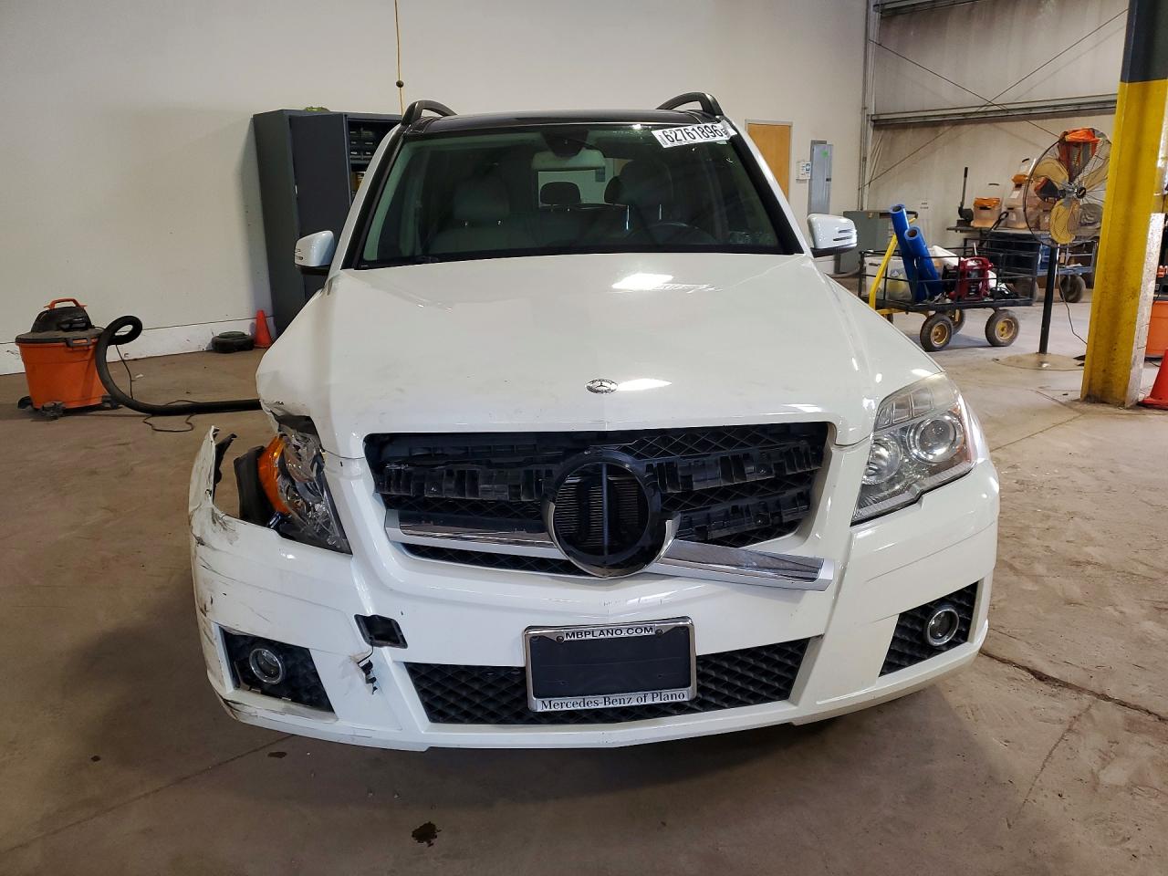 2012 Mercedes-benz Glk 350 White vin: WDCGG5GB1CF872049