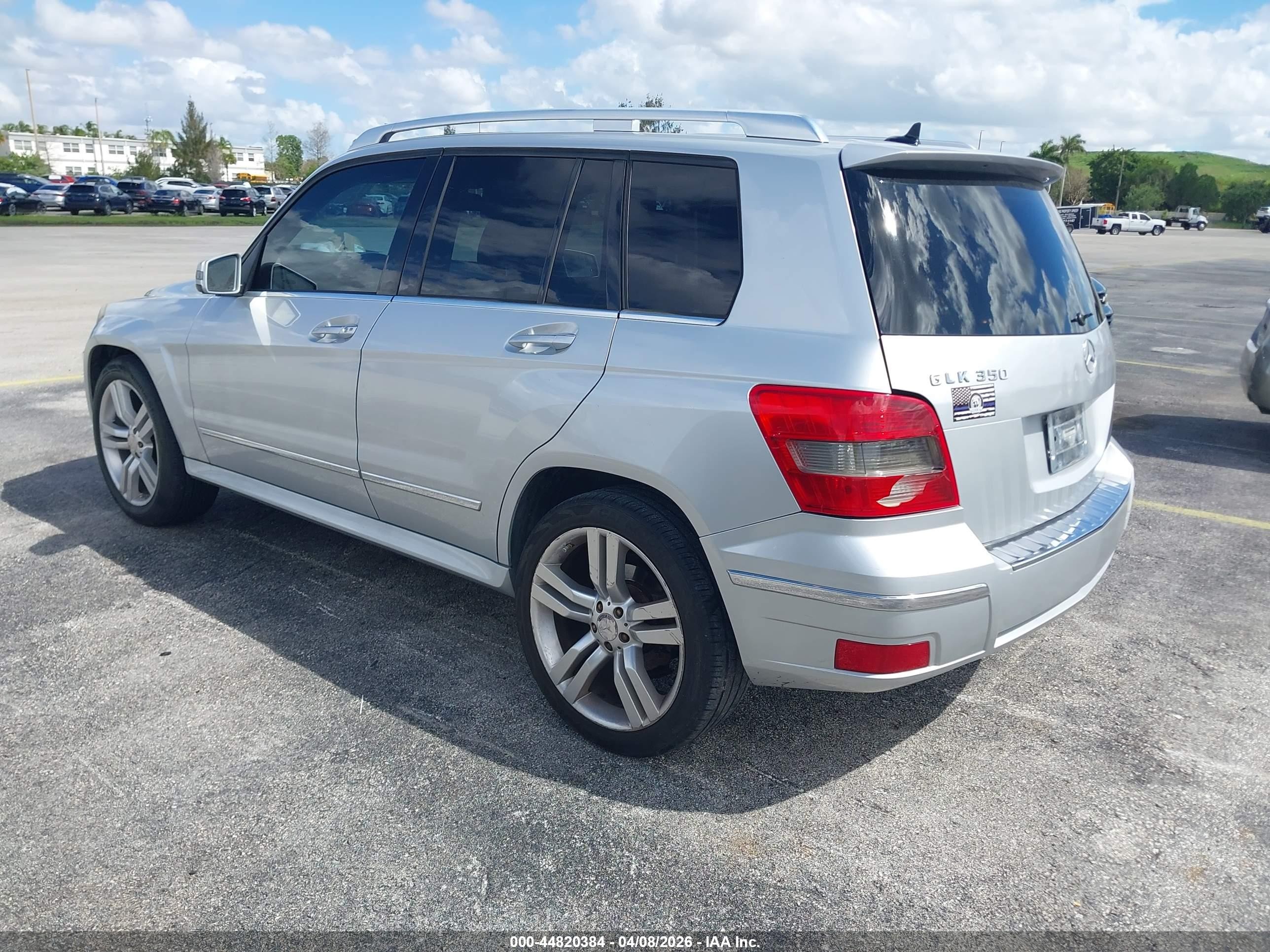 2012 Mercedes-benz Glk 350   Серебряный vin: WDCGG5GB1CF878238