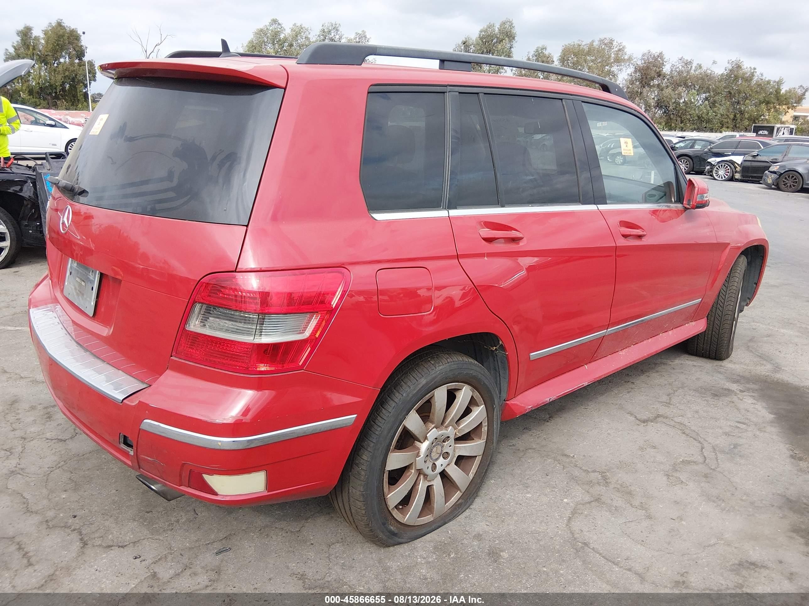 2010 Mercedes-benz Glk 350   Red vin: WDCGG5GB3AF346986