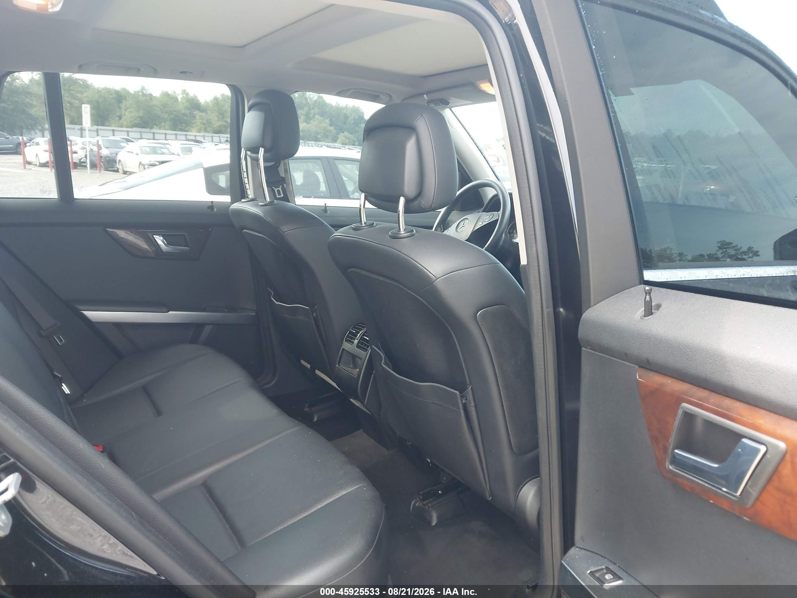 2010 Mercedes-benz Glk 350   Black vin: WDCGG5GB3AF494474