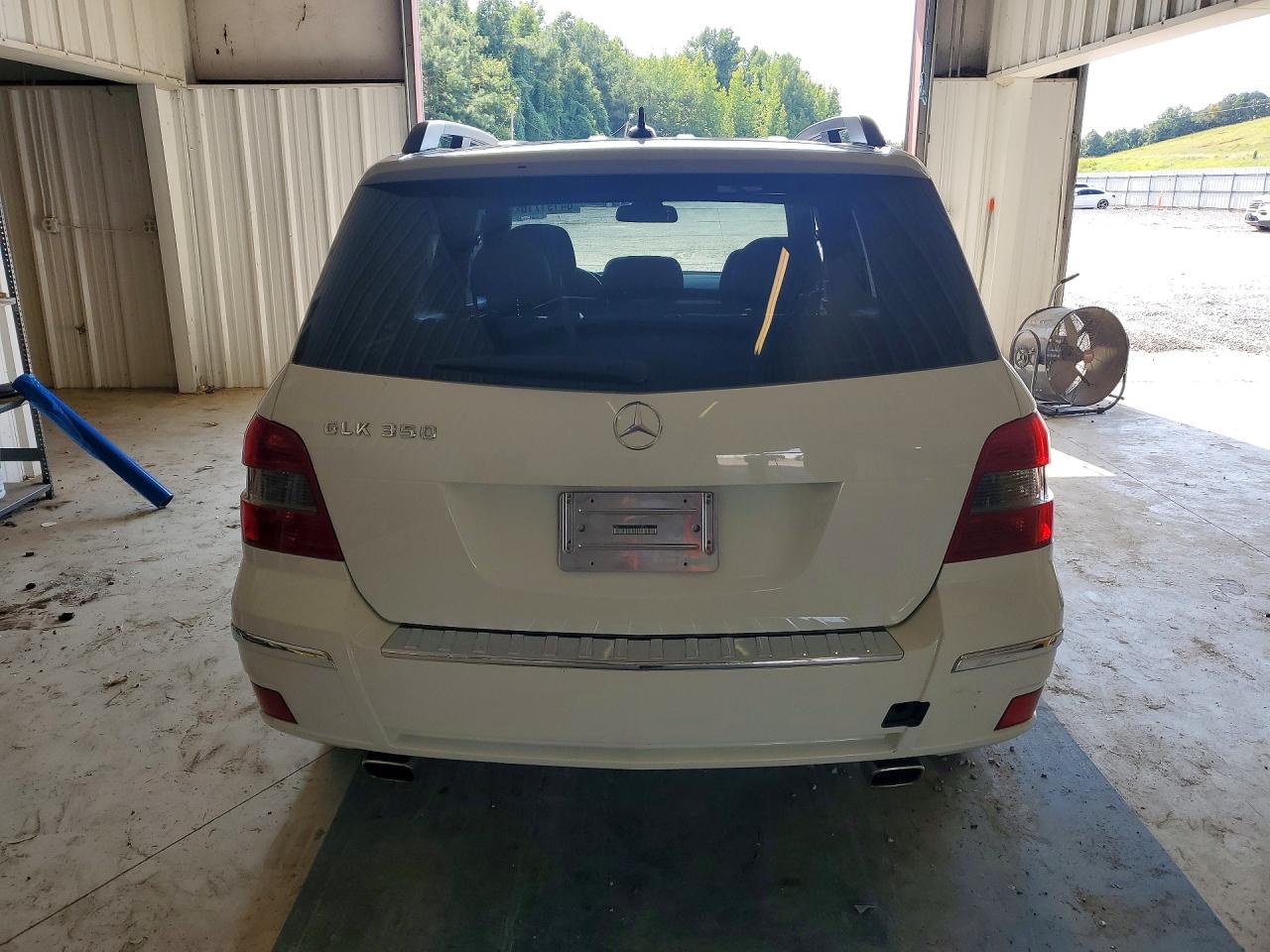 2012 Mercedes-benz Glk 350 White vin: WDCGG5GB3CF878032