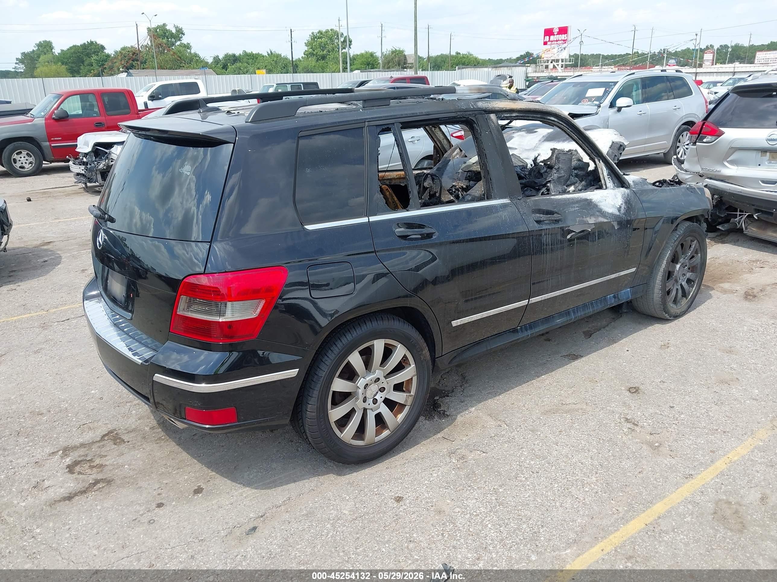 2011 Mercedes-benz Glk 350   Black vin: WDCGG5GB4BF564274