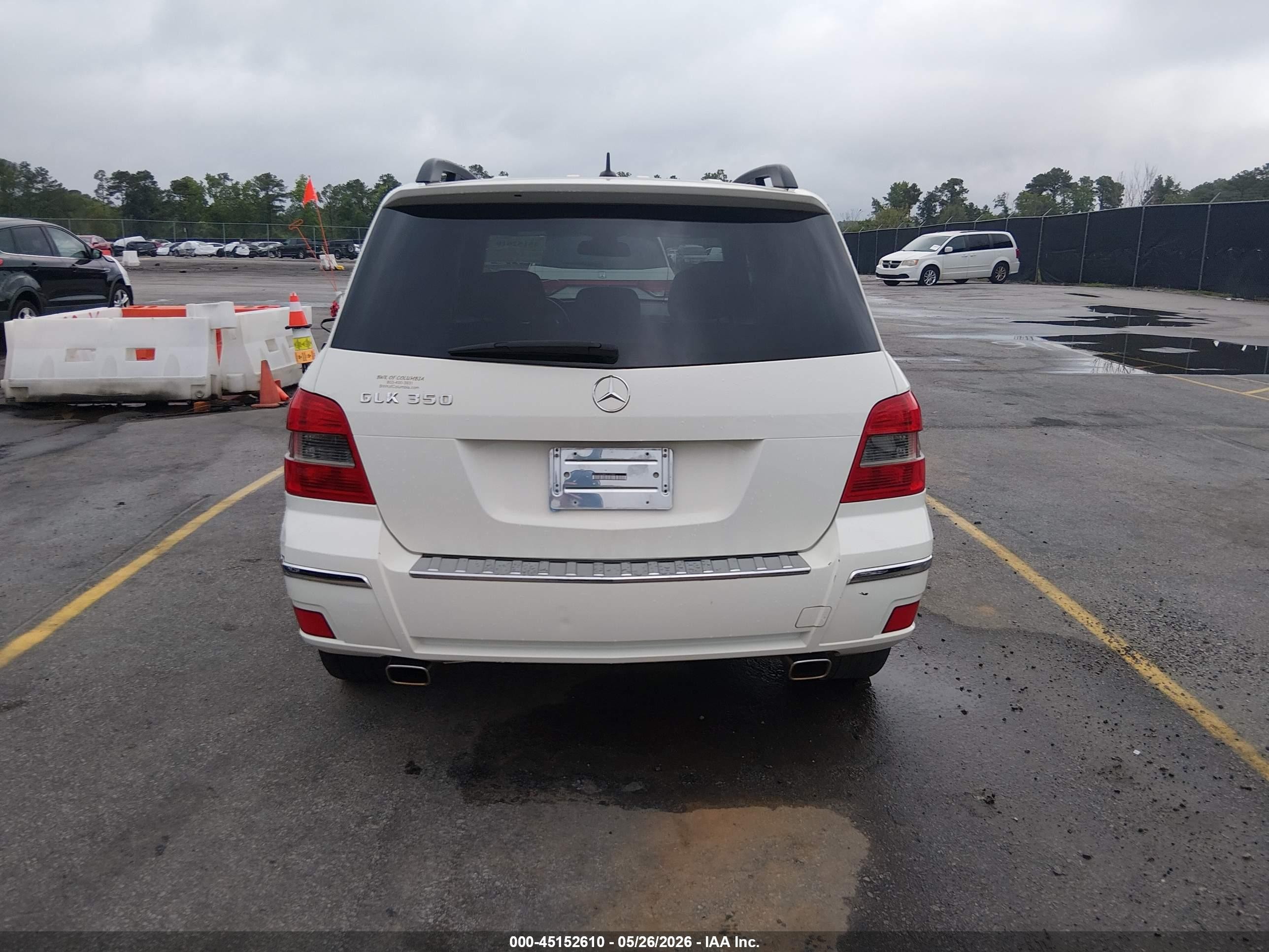 2012 Mercedes-benz Glk 350   White vin: WDCGG5GB4CF737891
