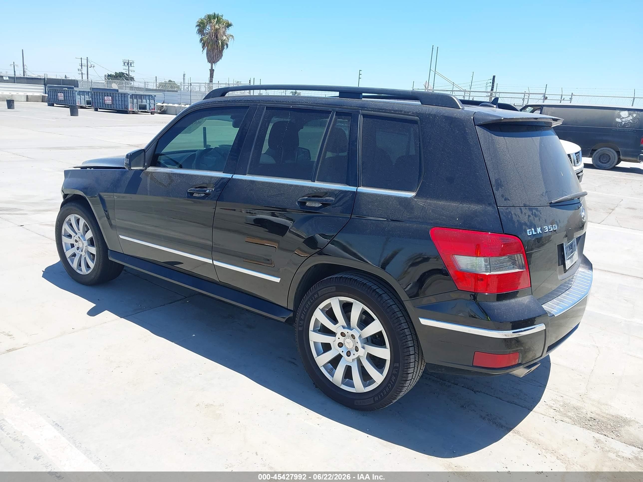 2010 Mercedes-benz Glk 350   Black vin: WDCGG5GB5AF423034