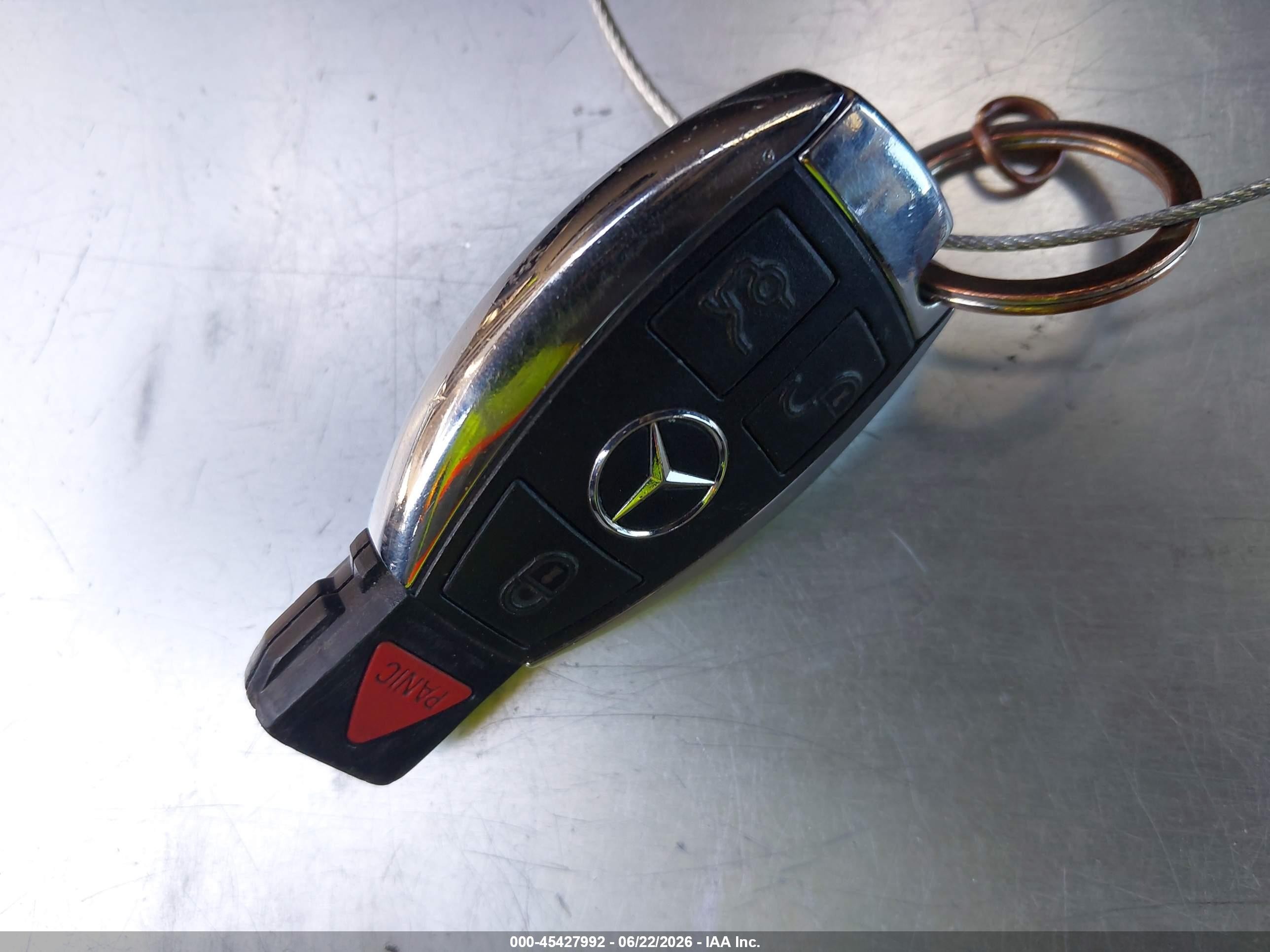 2010 Mercedes-benz Glk 350   Black vin: WDCGG5GB5AF423034