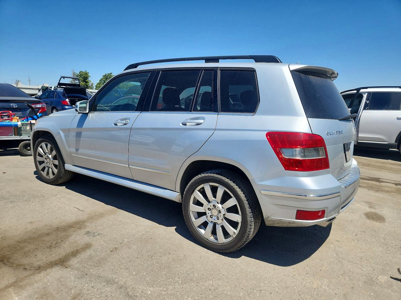2010 Mercedes-benz Glk 350 Silver vin: WDCGG5GB5AF437726