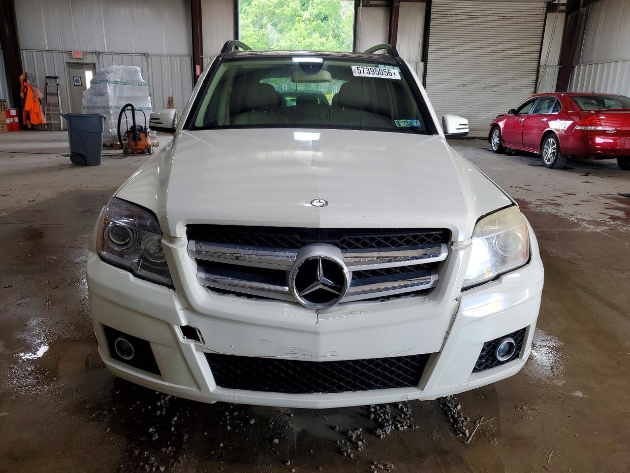 2010 Mercedes-benz Glk 350 White vin: WDCGG5GB5AF504115