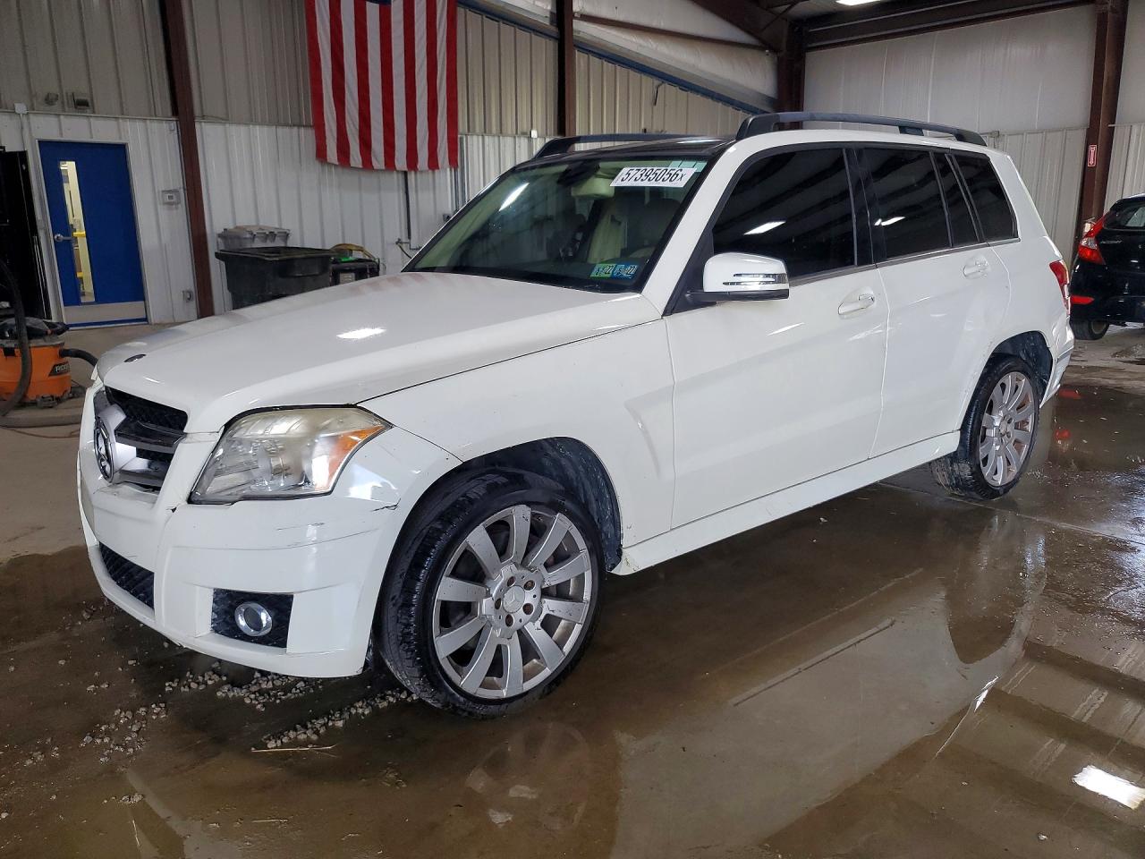 2010 Mercedes-benz Glk 350 White vin: WDCGG5GB5AF504115