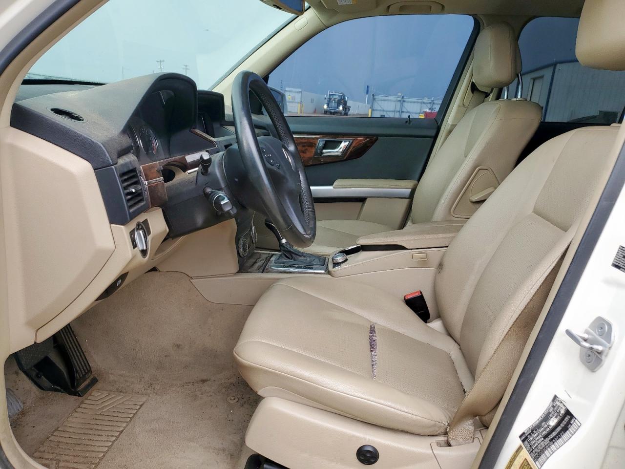 2011 Mercedes-benz Glk 350 White vin: WDCGG5GB5BF527122
