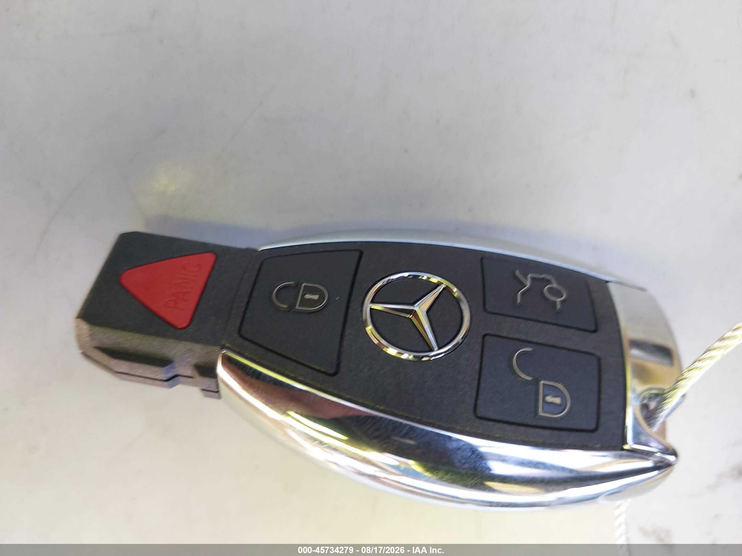 2012 Mercedes-benz Glk 350   Белый vin: WDCGG5GB5CF788459