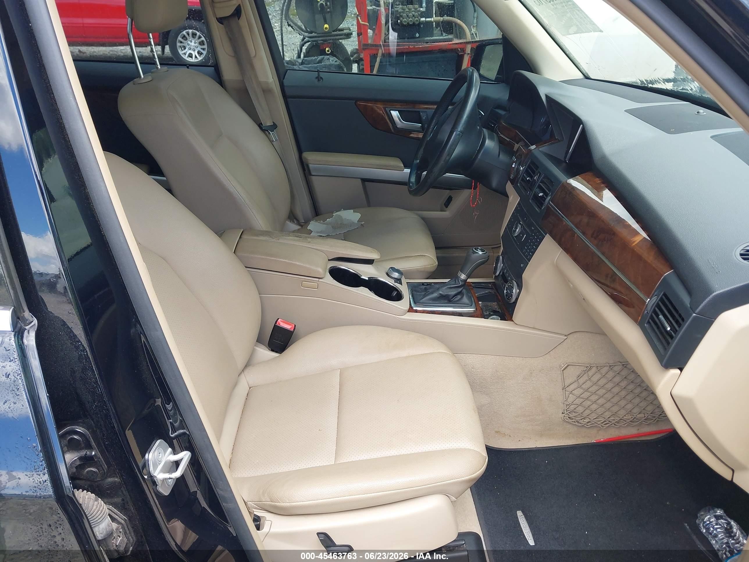 2012 Mercedes-benz Glk 350   Black vin: WDCGG5GB5CF790048