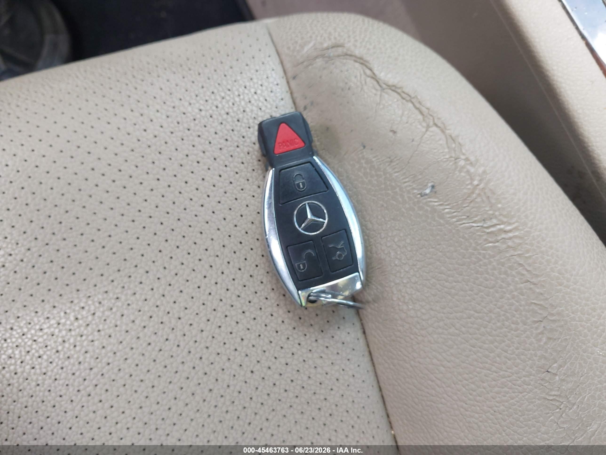 2012 Mercedes-benz Glk 350   Black vin: WDCGG5GB5CF790048