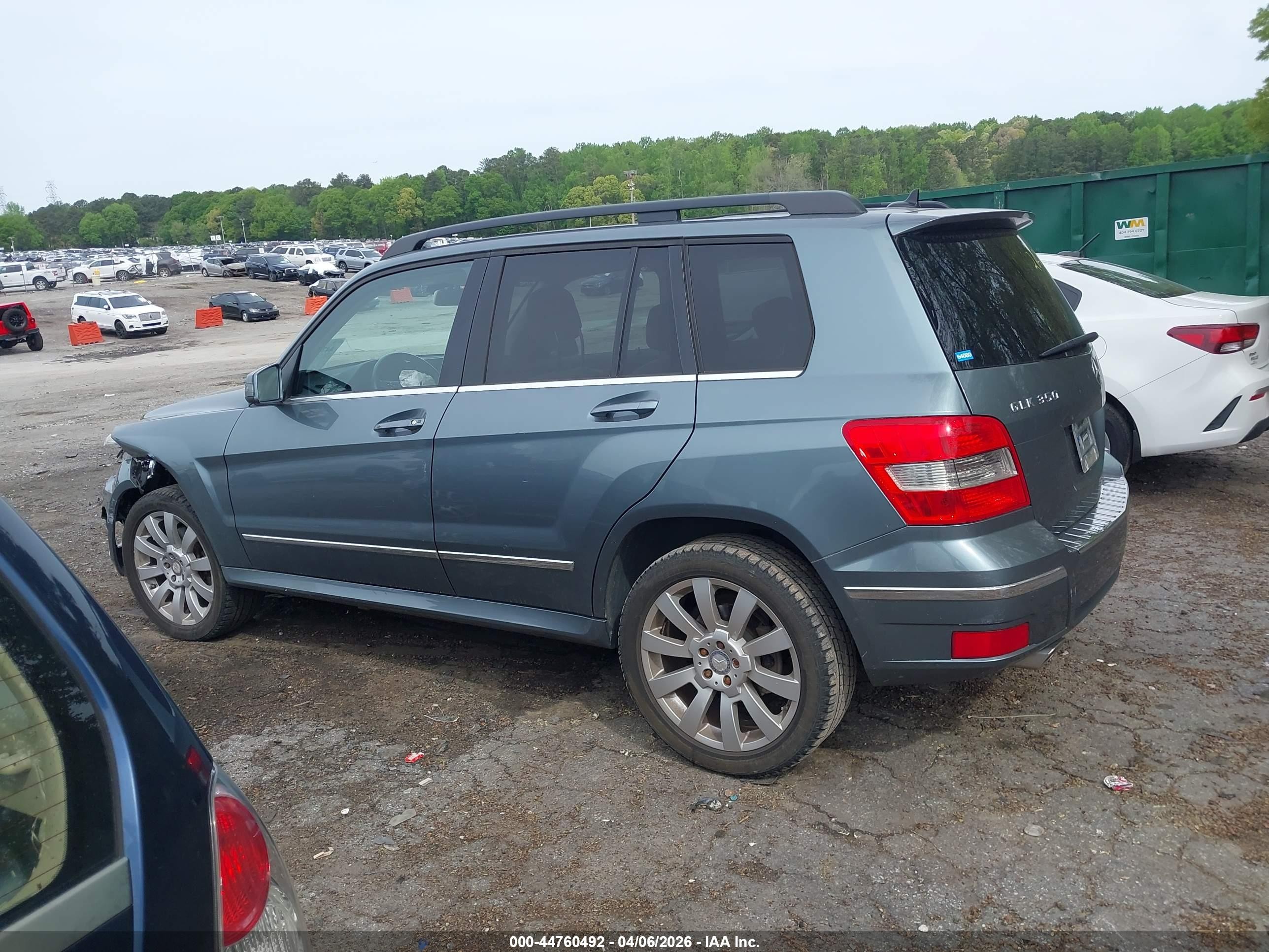 2012 Mercedes-benz Glk 350   Blue vin: WDCGG5GB5CF889162