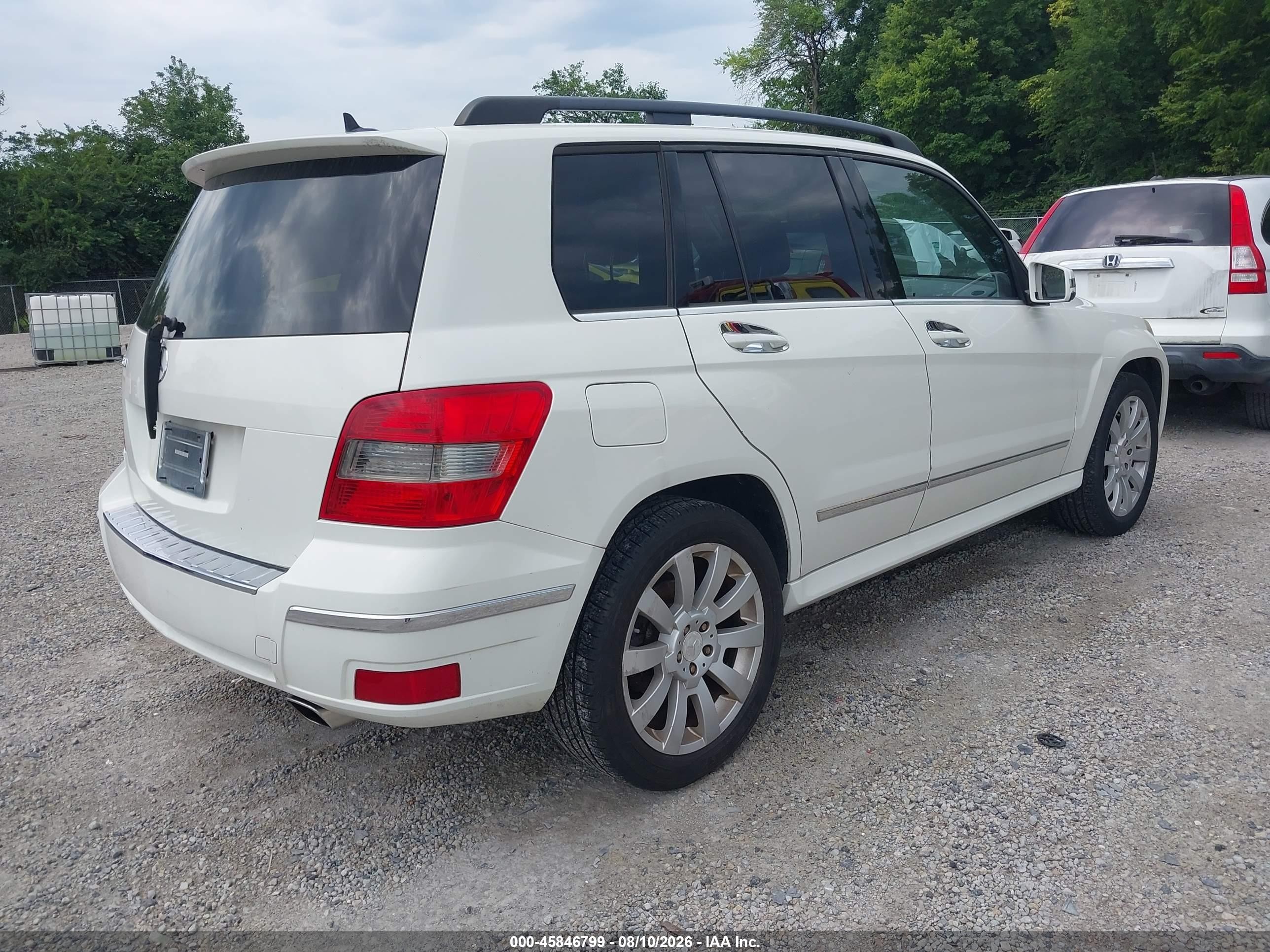 2012 Mercedes-benz Glk 350   White vin: WDCGG5GB6CF745491