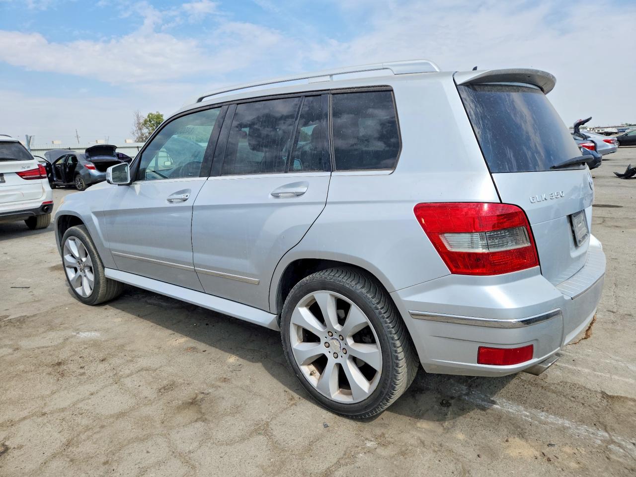 2010 Mercedes-benz Glk 350 Silver vin: WDCGG5GB7AF350555