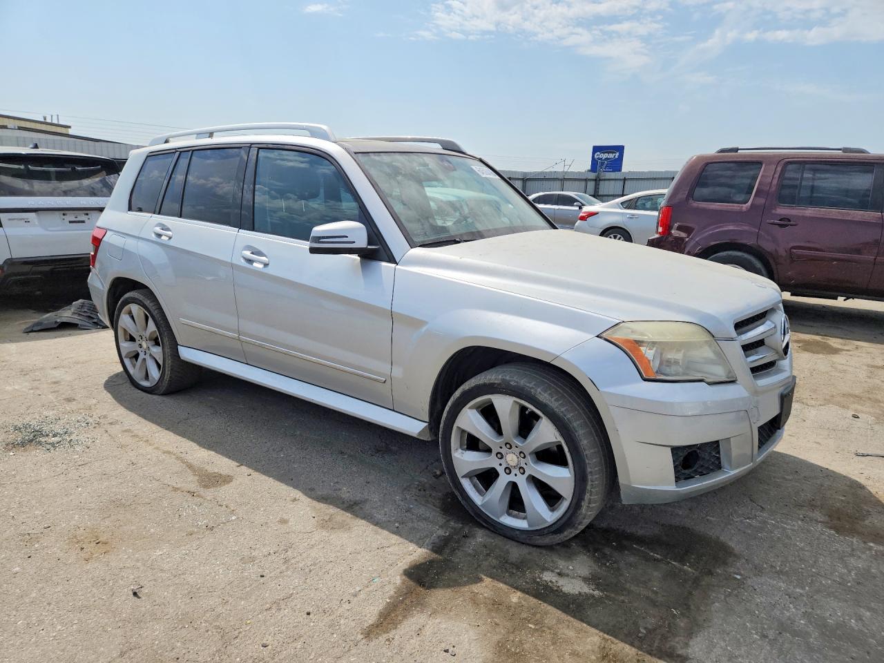 2010 Mercedes-benz Glk 350 Silver vin: WDCGG5GB7AF350555