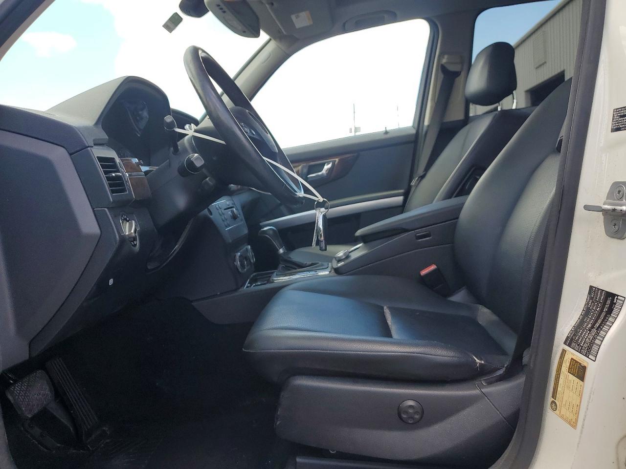 2010 Mercedes-benz Glk 350 White vin: WDCGG5GB7AF485986